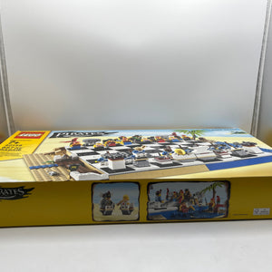 LEGO 40158 Pirates Chess Set Historical 20 Minifigures New Sealed Retired Rare FRENLY BRICKS - Open 7 Days