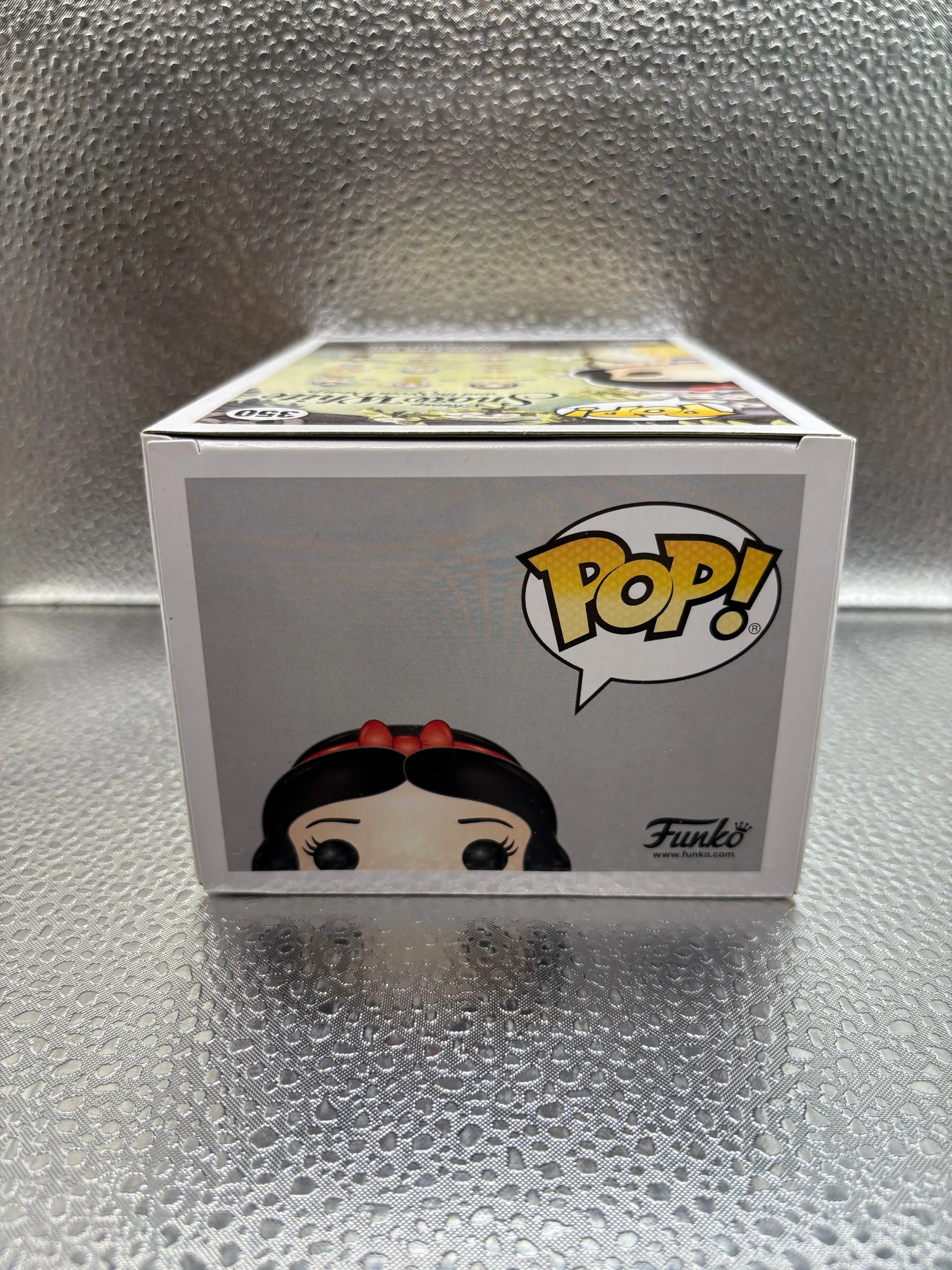 Funko Pop Vinyl #350 Disney Snow White FRENLY BRICKS - Open 7 Days