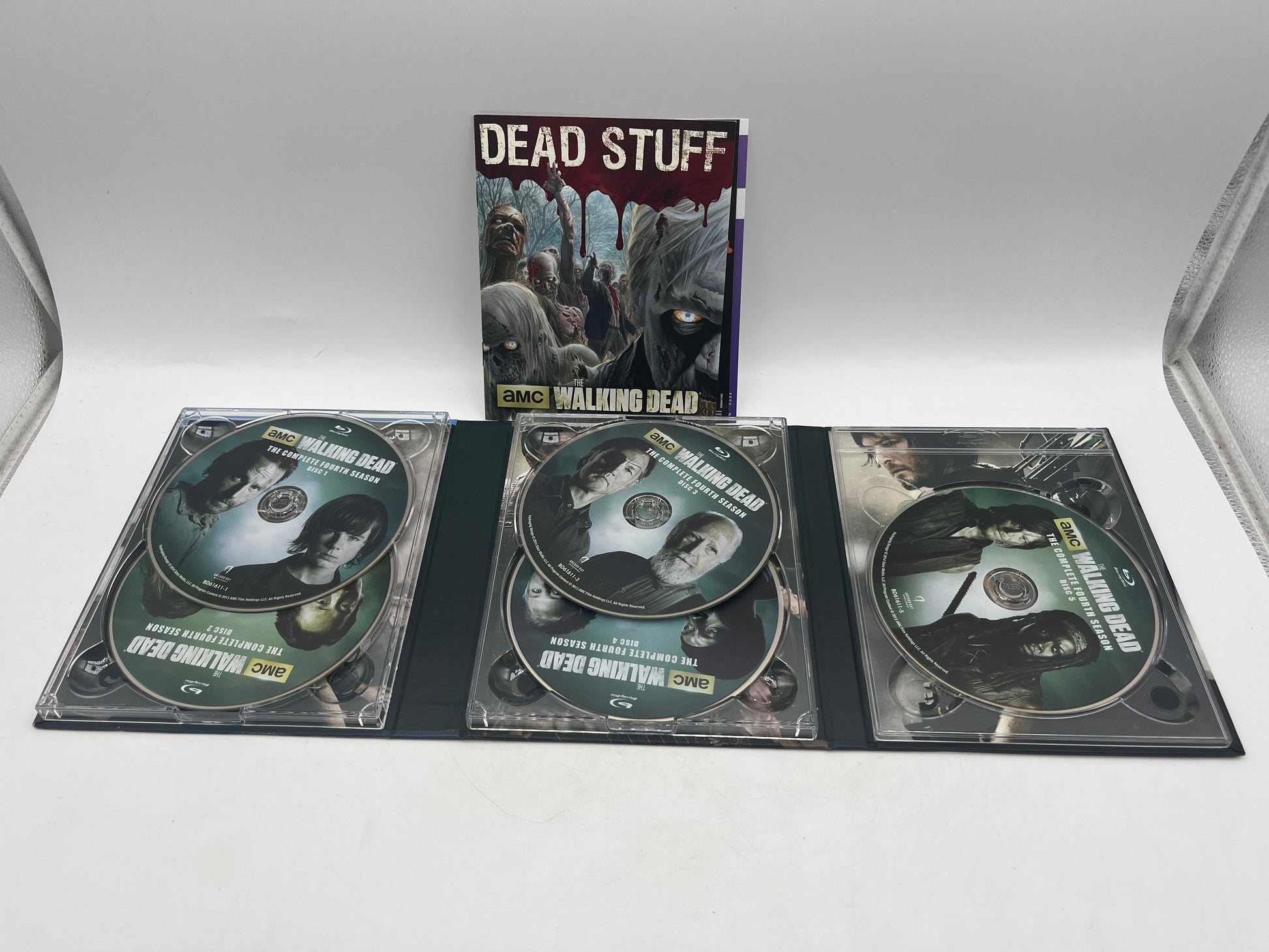 The Walking Dead Season 4 Special Limited Edition Blu-ray Tree Walker Statue FRENLY BRICKS - Open 7 Days