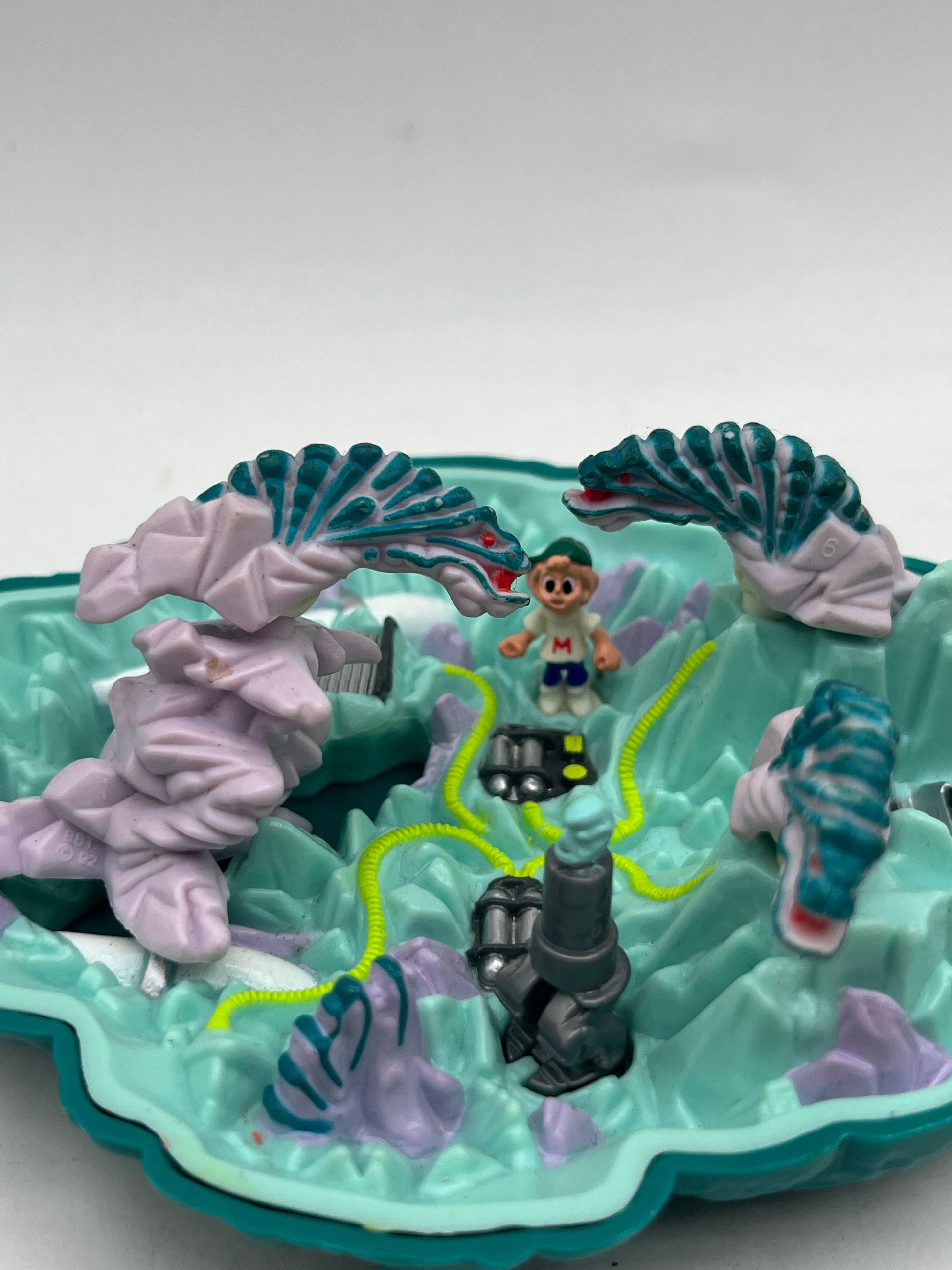 1992 Mighty Max Liquidates the Ice Alien Doom Zone Toy Playset Bluebird Toys FRENLY BRICKS - Open 7 Days
