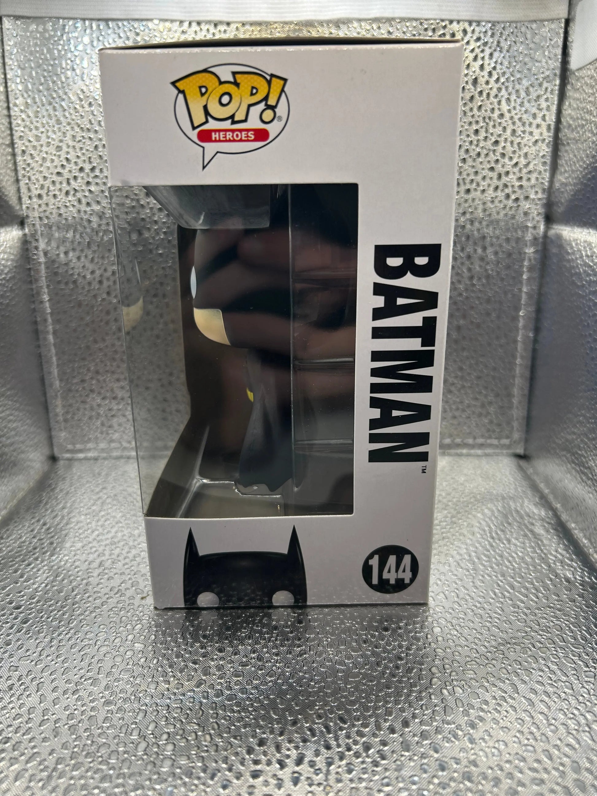 Funko Pop Vinyl #144 Dc Batman FRENLY BRICKS - Open 7 Days