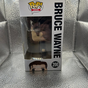 FUNKO Pop Vinyl Dc 200 Bruce Wayne FRENLY BRICKS - Open 7 Days