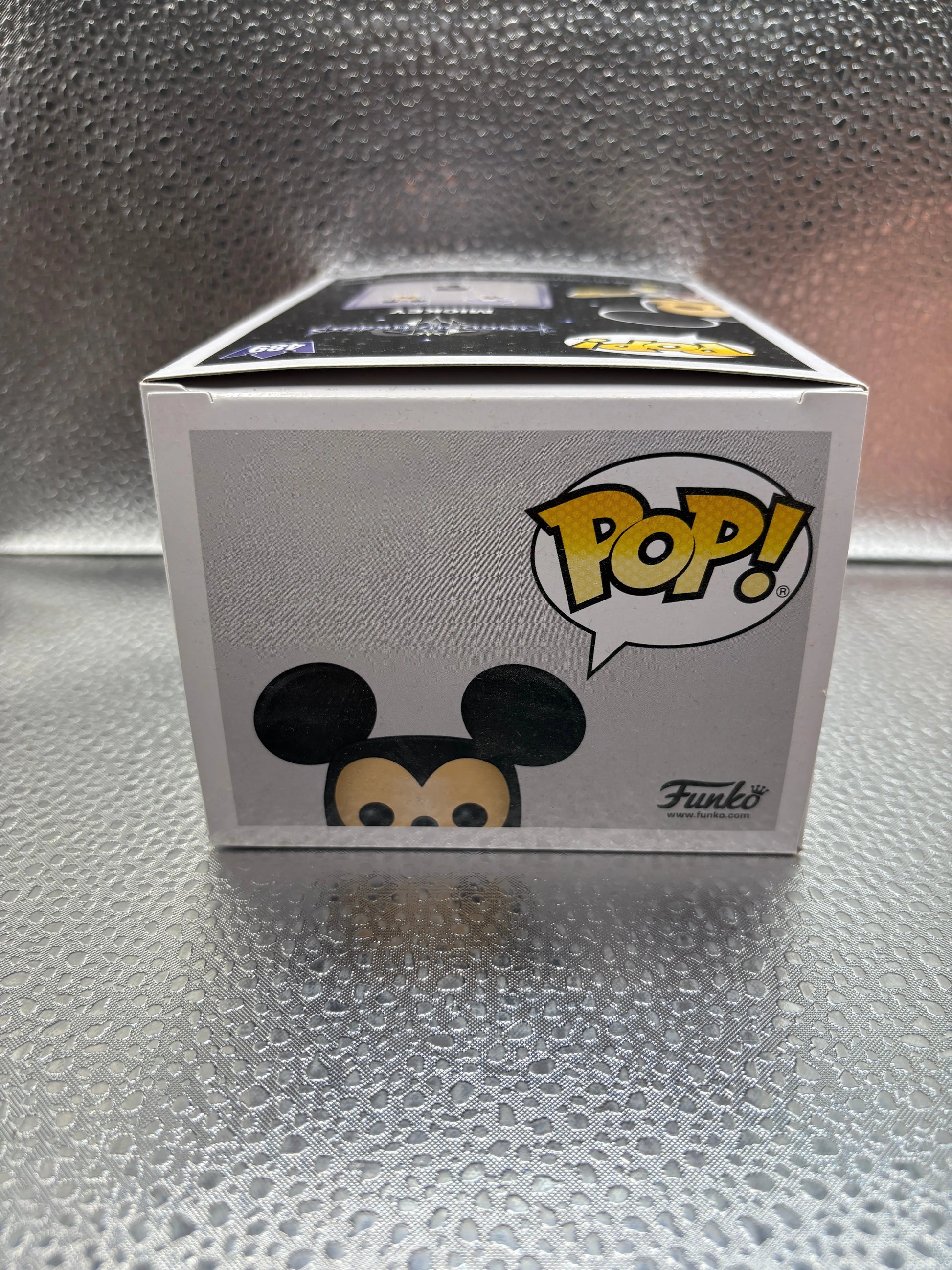 FUNKO Pop Vinyl Mickey #489 FRENLY BRICKS - Open 7 Days
