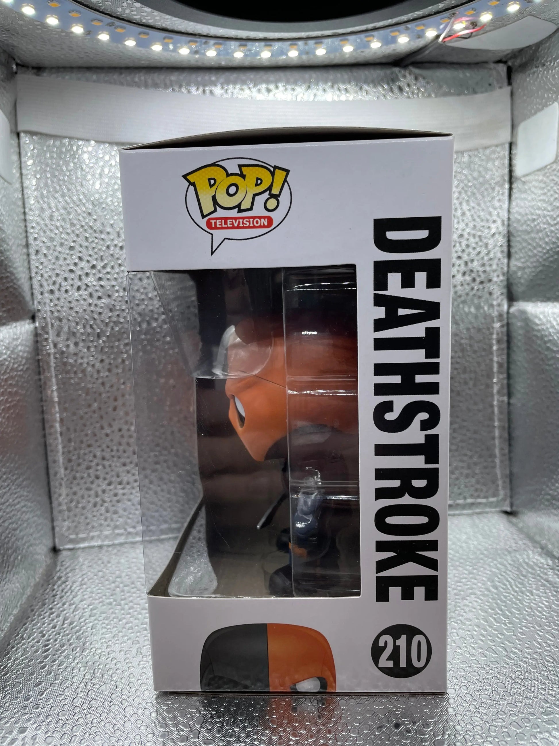 Deathstroke 210 ~ Arrow ~ Funko Pop Vinyl ~ DC Comics ~ Television FRENLY BRICKS - Open 7 Days