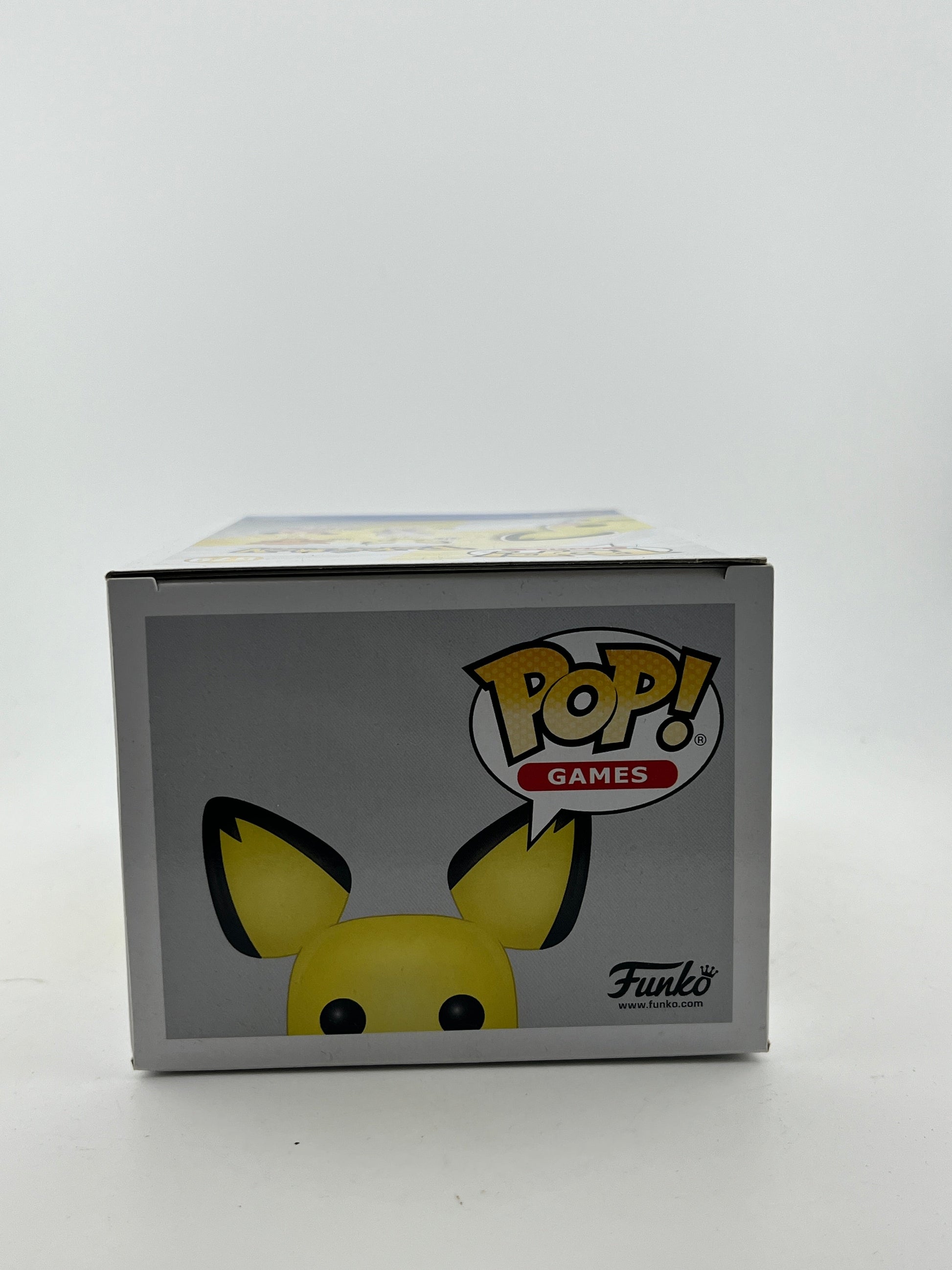 Funko POP! Games Pokémon - Pichu #579 - Flocked 2020 Limited Edition Exclusive FRENLY BRICKS - Open 7 Days