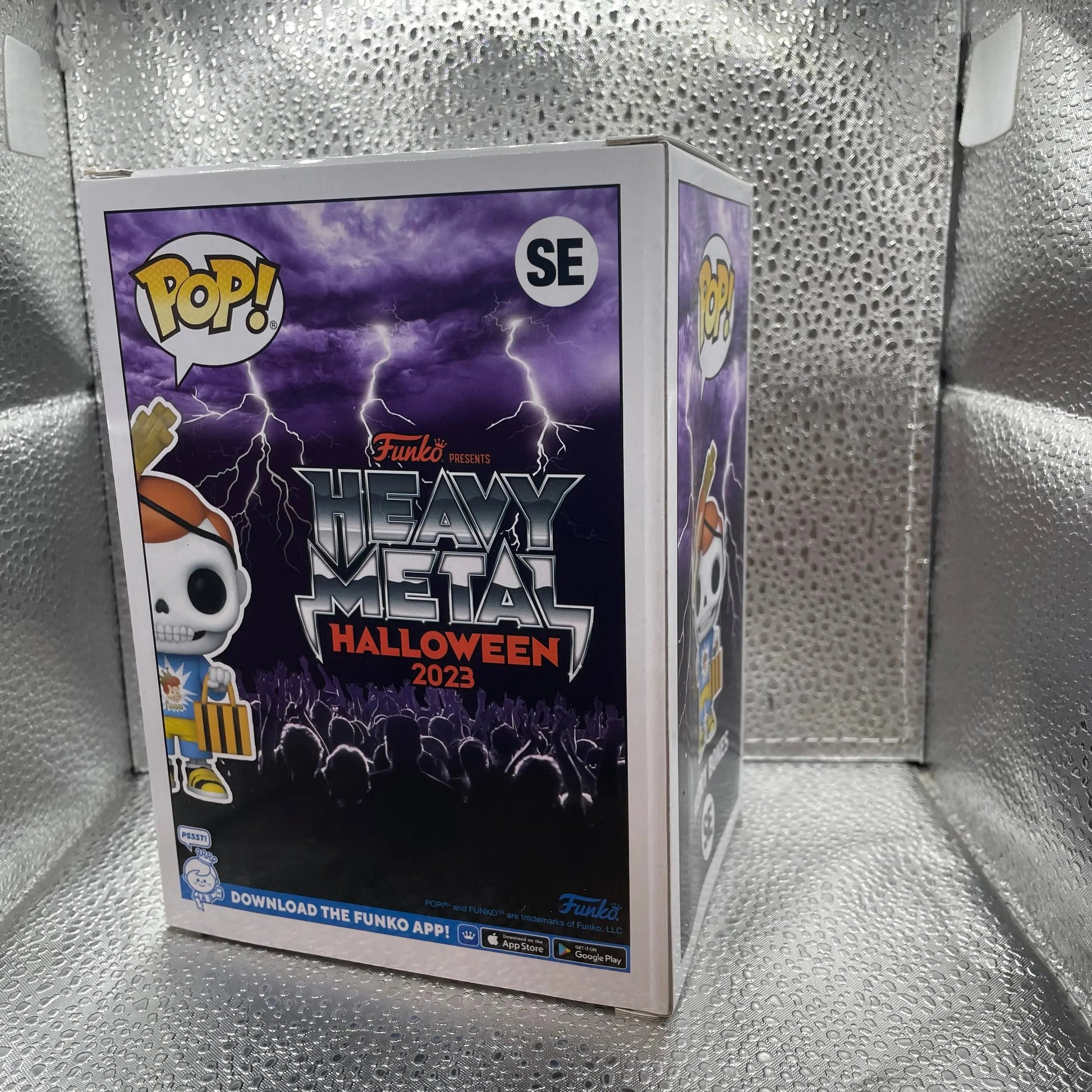 Freddy Bones Heavy Metal Halloween SE 2023 RARE Damaged Limited to 5000pcs FRENLY BRICKS - Open 7 Days