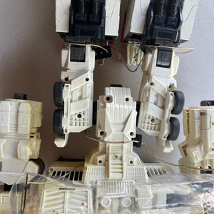 Takara Tomy Transformers Generations TG-23 Metroplex 23 inch Action Figure FRENLY BRICKS - Open 7 Days