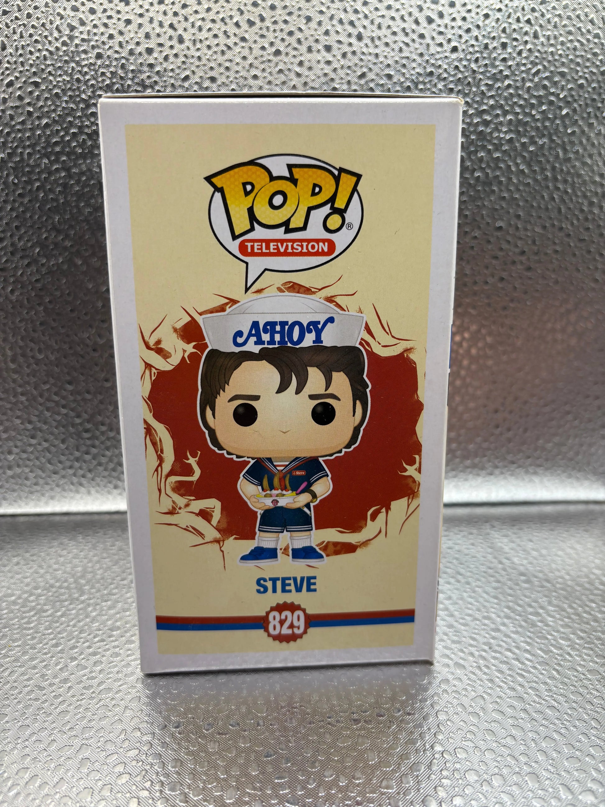 Pop Vinyl #829 Television Stranger Things Steve FRENLY BRICKS - Open 7 Days