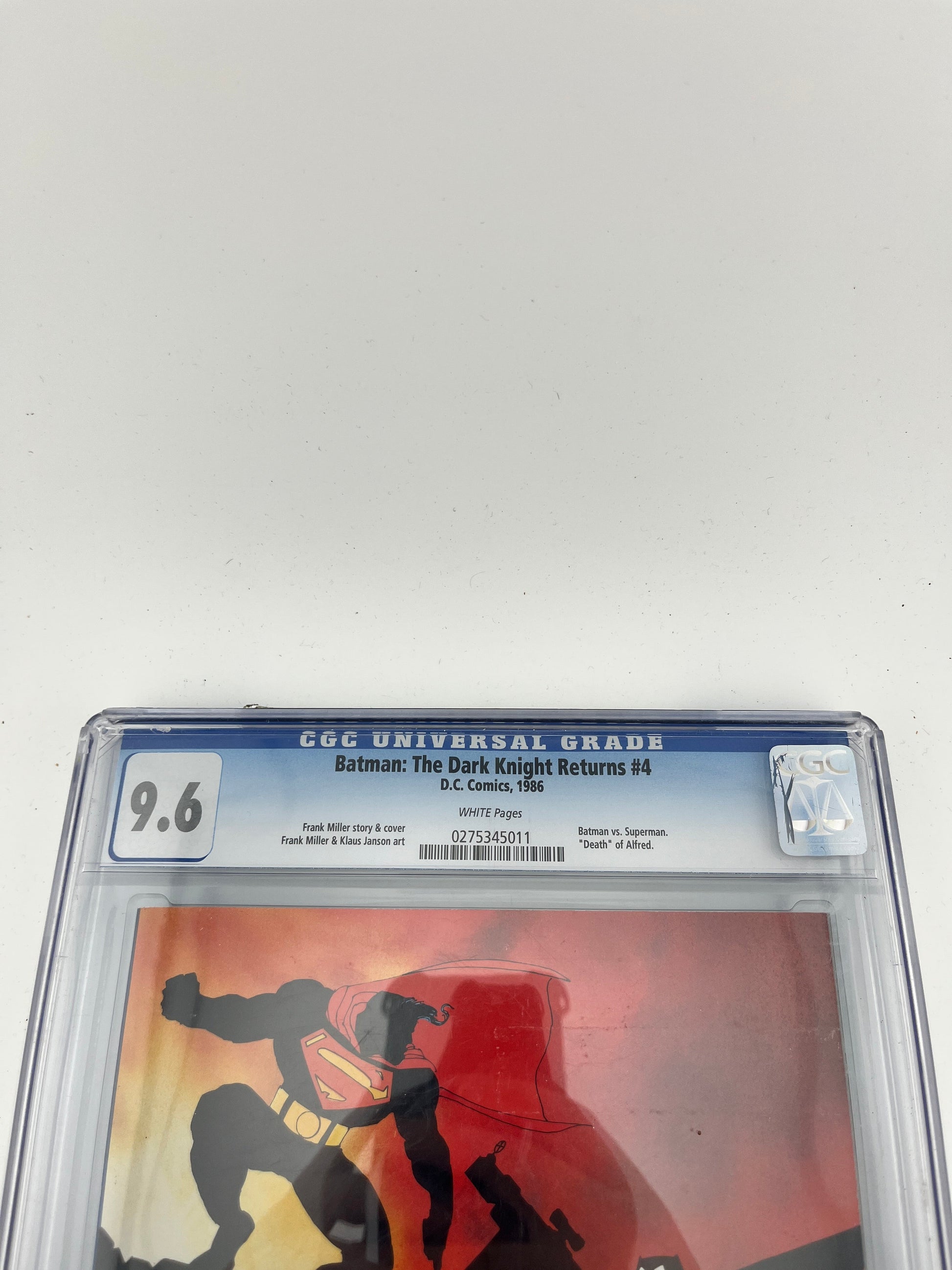 DC Comics - Batman: The Dark Knight Returns #4 –  CGC 9.6 FRENLY BRICKS - Open 7 Days