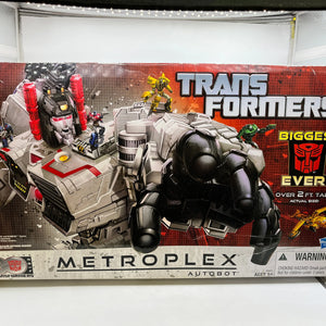 Hasbro Transformers Generations Thrilling 30s Titan Class Metroplex - Not Sealed - Damaged Box FRENLY BRICKS - Open 7 Days