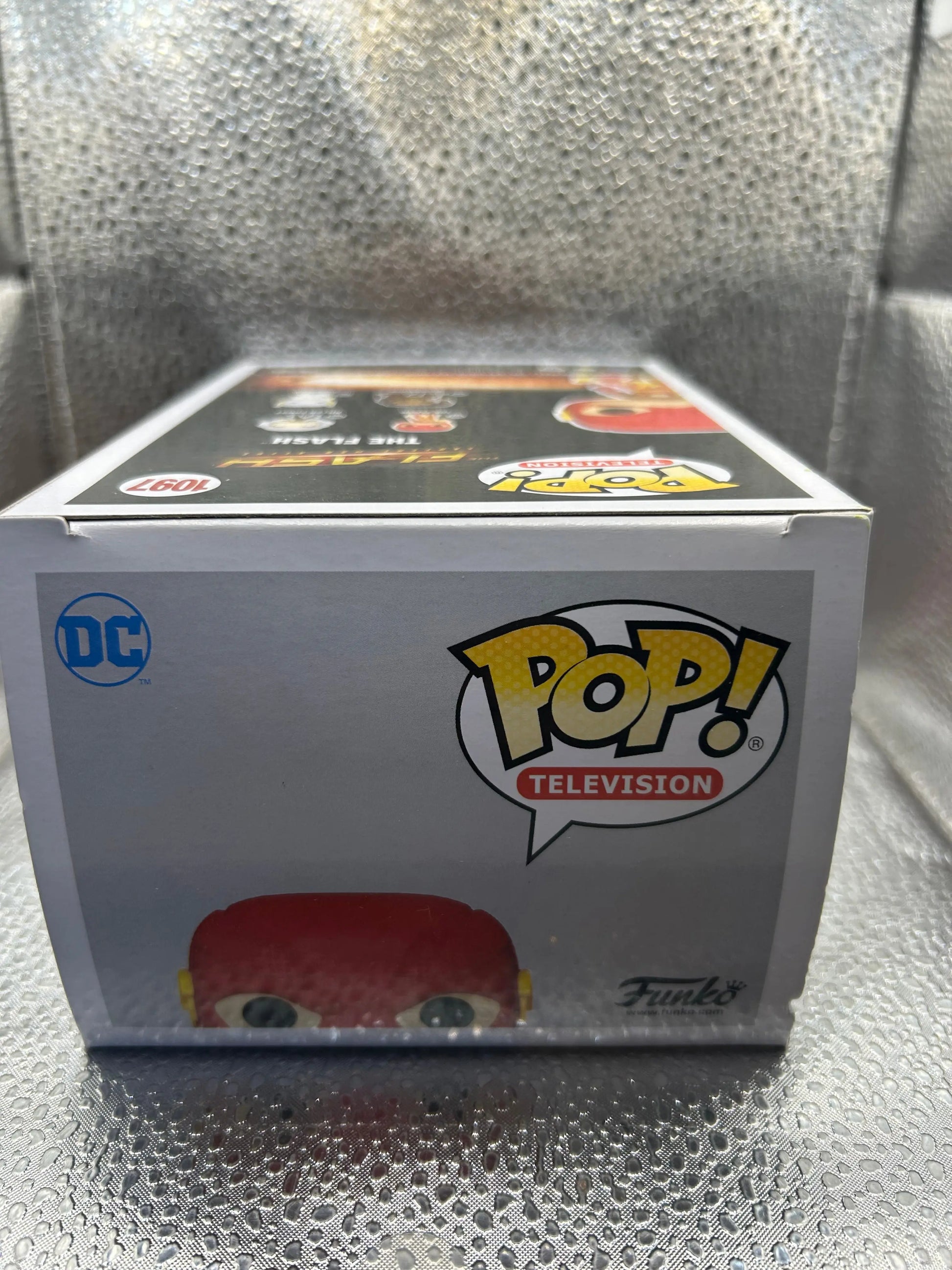 FUNKO Pop Vinyl The Flash #1097 FRENLY BRICKS - Open 7 Days