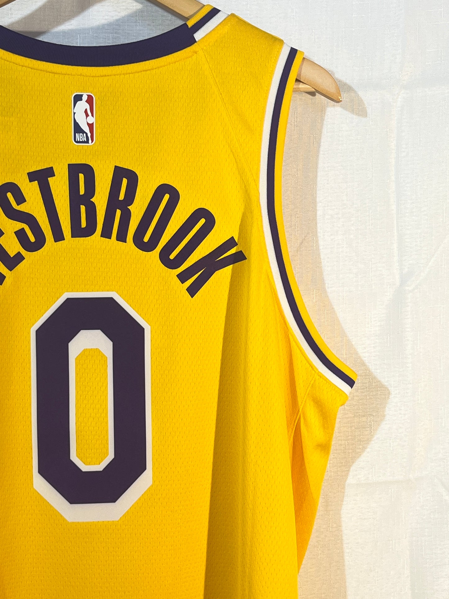 Russel Westbrook Jersey Mens XL 52 Los Angeles LA Lakers 00 Swingman CW3669-741