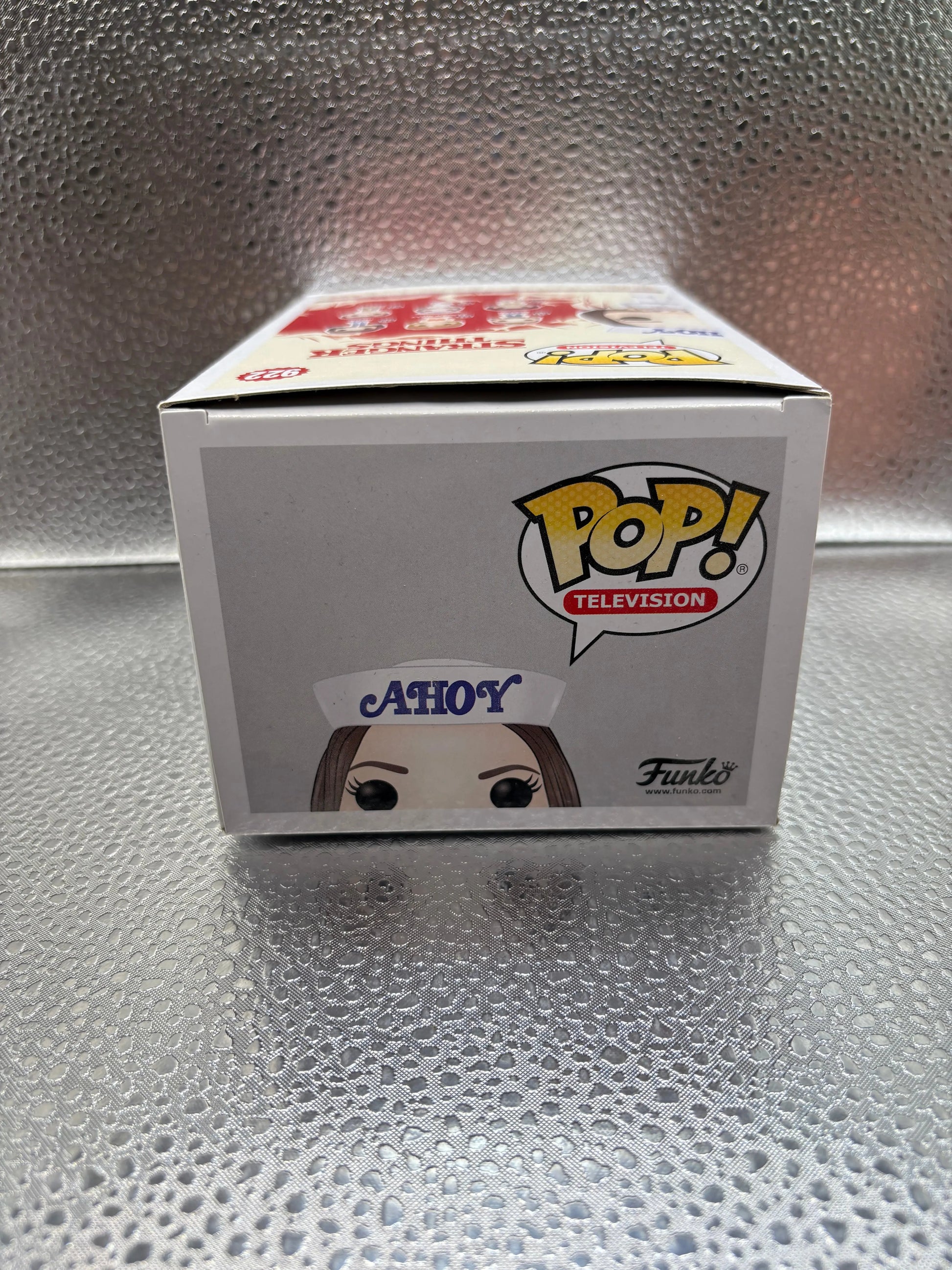 Funko Pop Vinyl #922 Stranger Things Robin FRENLY BRICKS - Open 7 Days