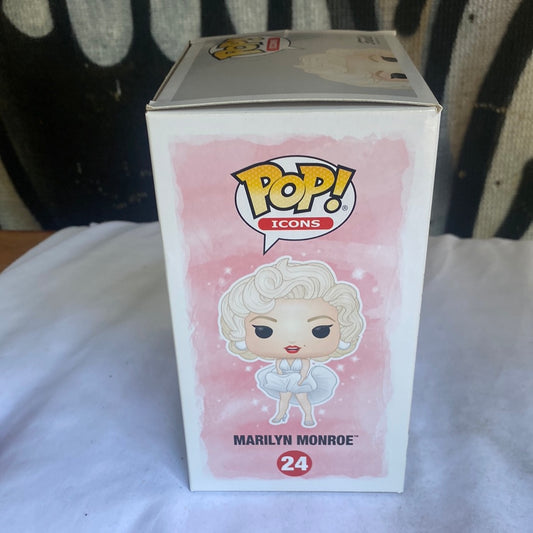 Funko POP! Marilyn Monroe #24 FRENLY BRICKS - Open 7 Days