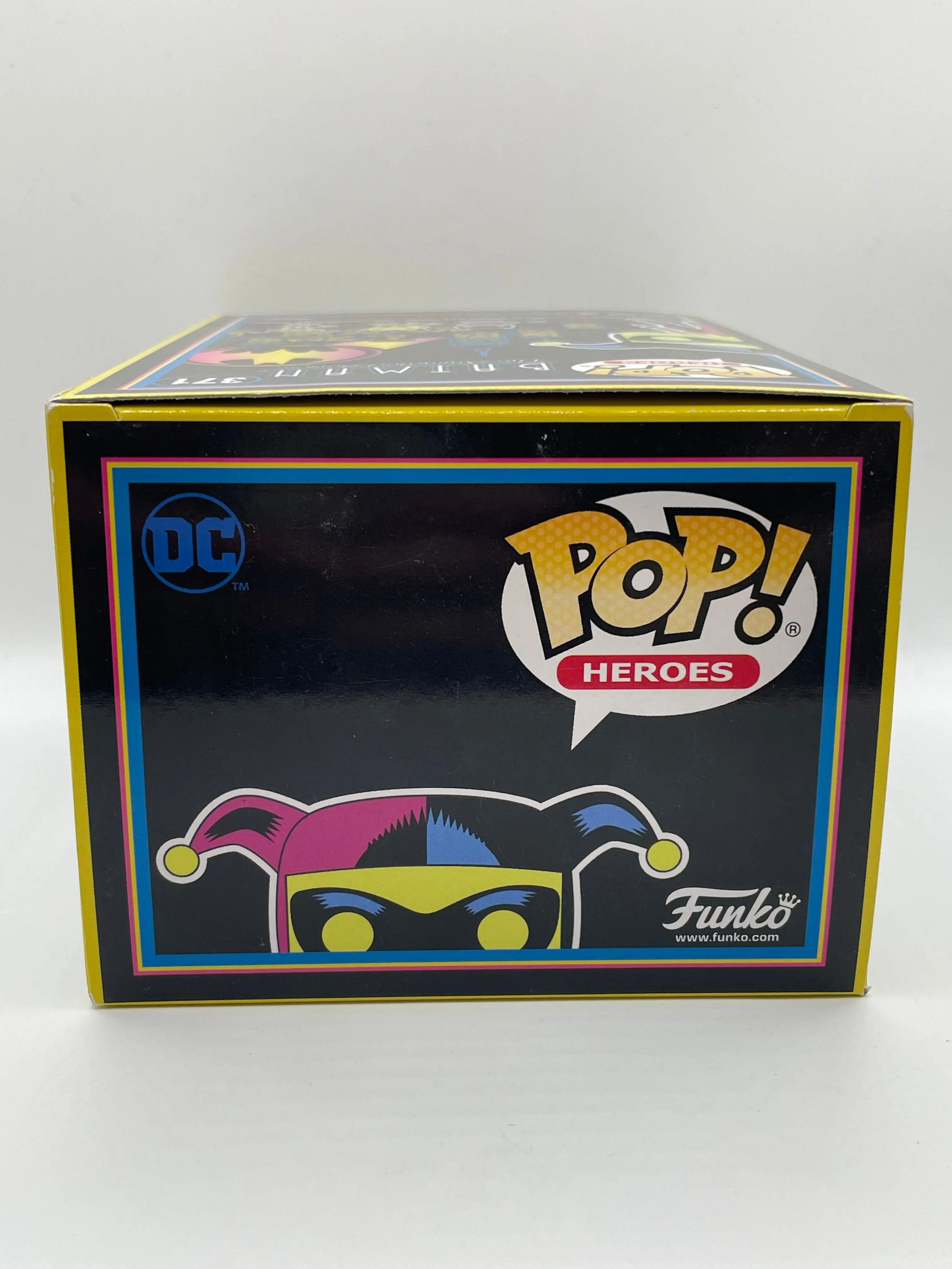 Funko POP! DC Batman The Animated Series - #371 Harley Quinn (Black Light) - New FRENLY BRICKS - Open 7 Days