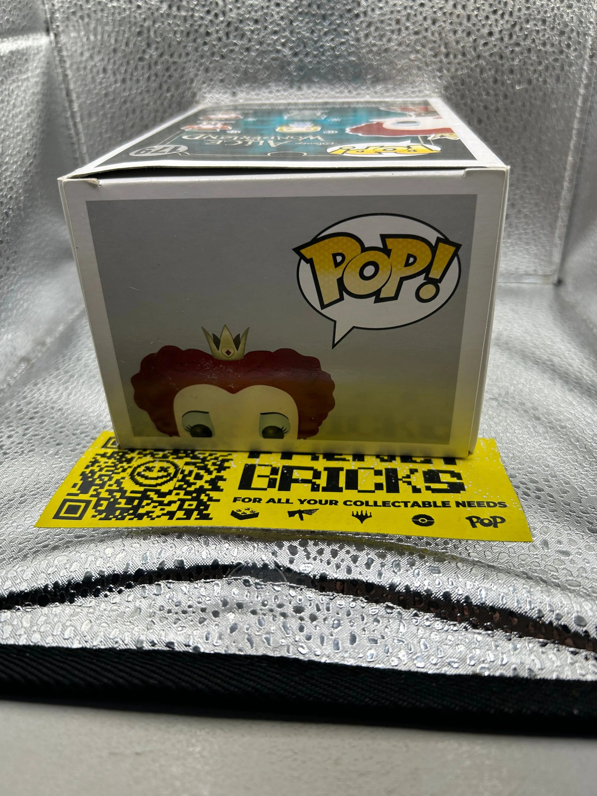 Pop Vinyl #179 Disney Alice In Wonderland Queen Of Hearts FRENLY BRICKS - Open 7 Days