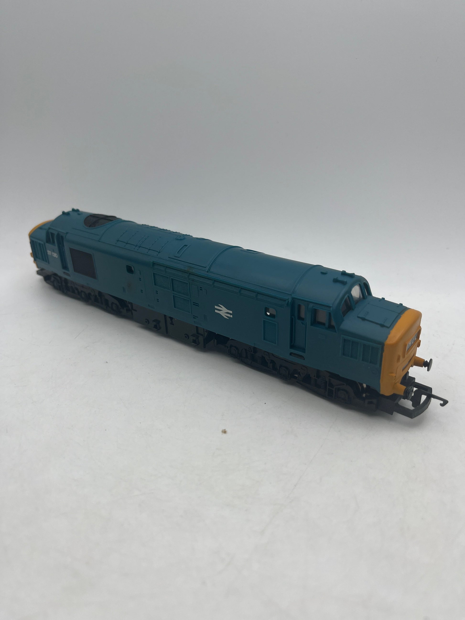 Hornby R751 Class 37 Diesel Locomotive OO Gauge British Rail Blue 37 130 8H22 FRENLY BRICKS - Open 7 Days