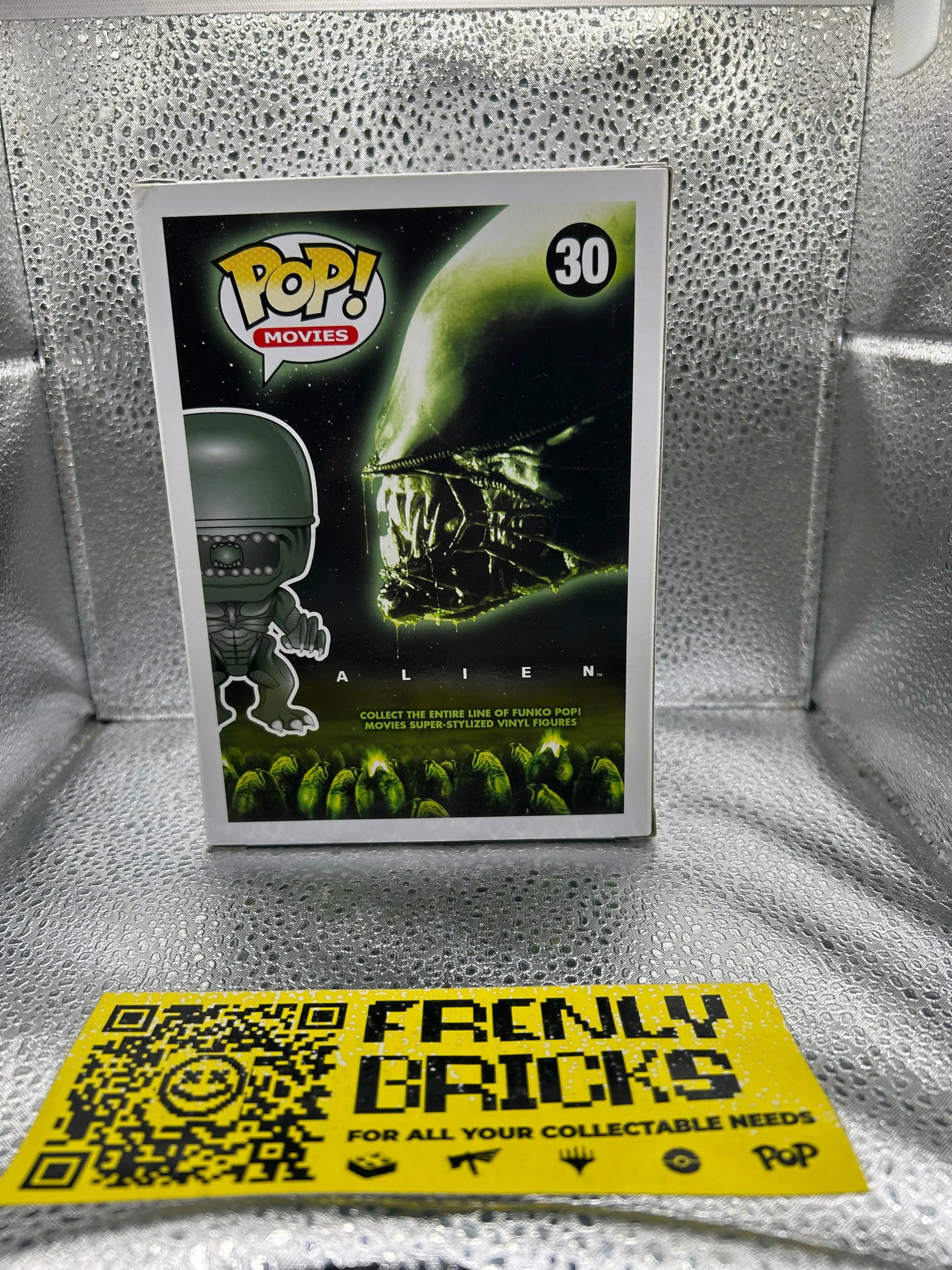 Pop Vinyl #30 Alien FRENLY BRICKS - Open 7 Days