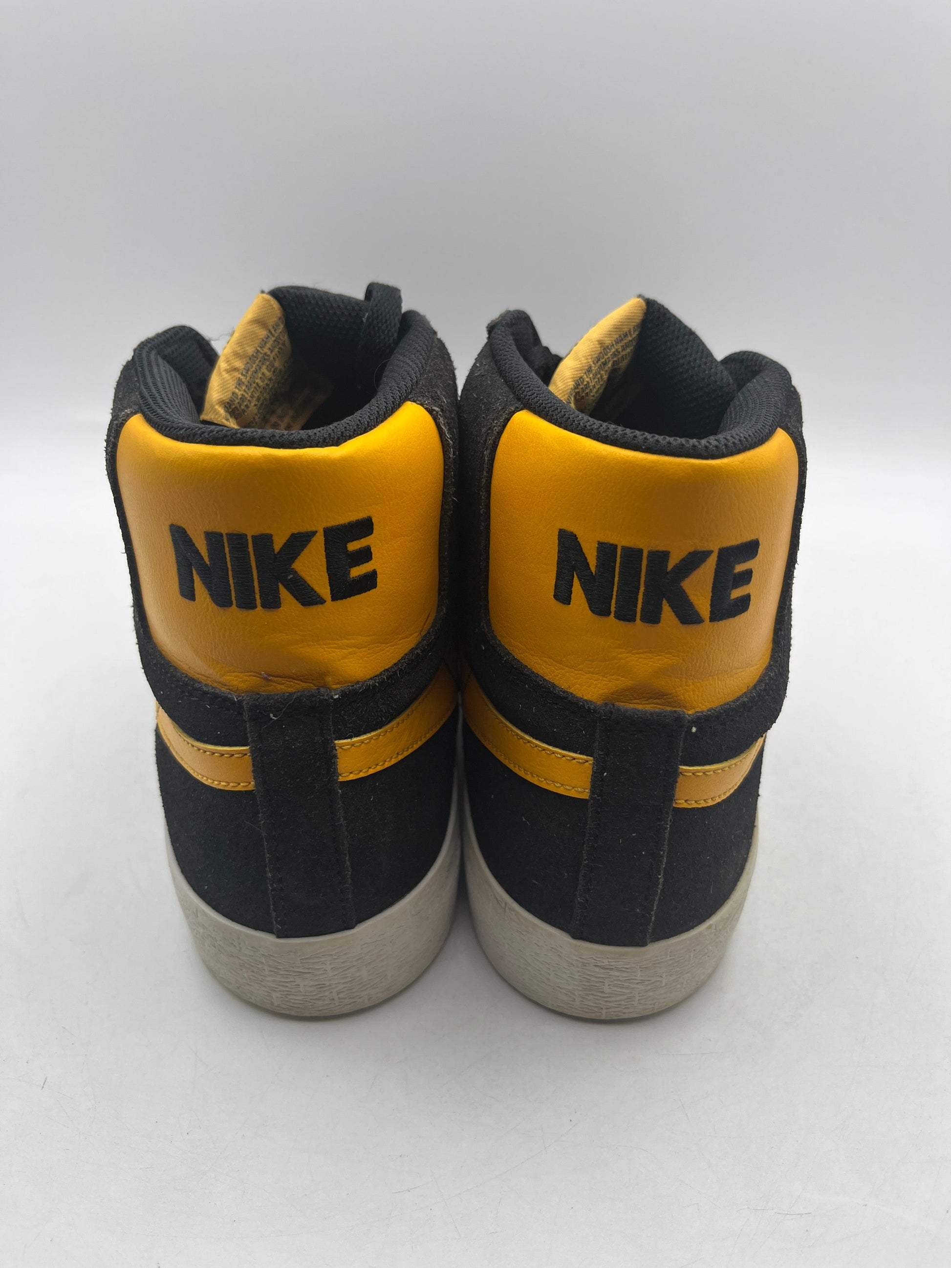 Nike Mens SB Zoom Blazer Mid 'Black University Gold' 864349 009 Size US11 FRENLY BRICKS - Open 7 Days