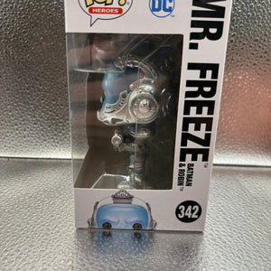 Funko pop Vinyl #342 Heroes  Mr. Freeze FRENLY BRICKS - Open 7 Days