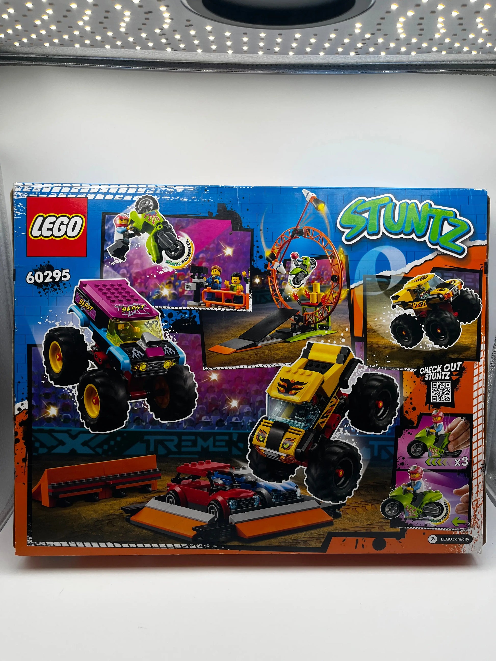 Lego 60295 CITY Stunt Show Arena FRENLY BRICKS - Open 7 Days