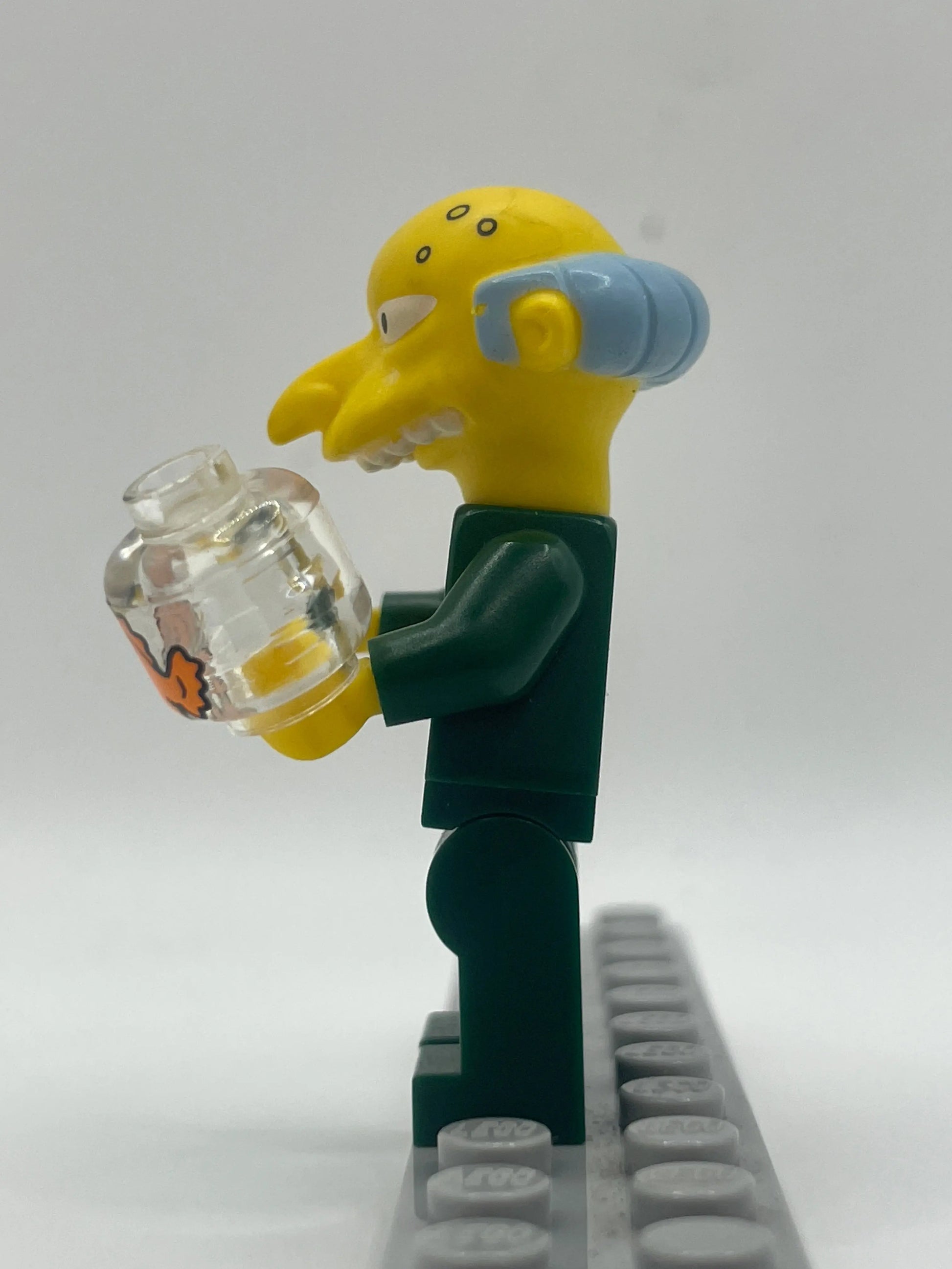LEGO The Simpsons Minifigure - Mr. Burns inc Fish Bowl - (Genuine) FRENLY BRICKS - Open 7 Days