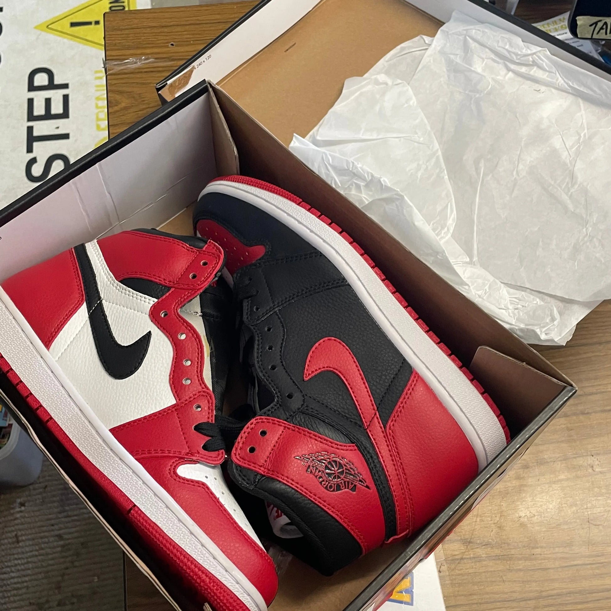 Jordan 1 Retro High
Homage To Home (Non-numbered) US9 UK 8 New Deadstock FRENLY BRICKS - Open 7 Days