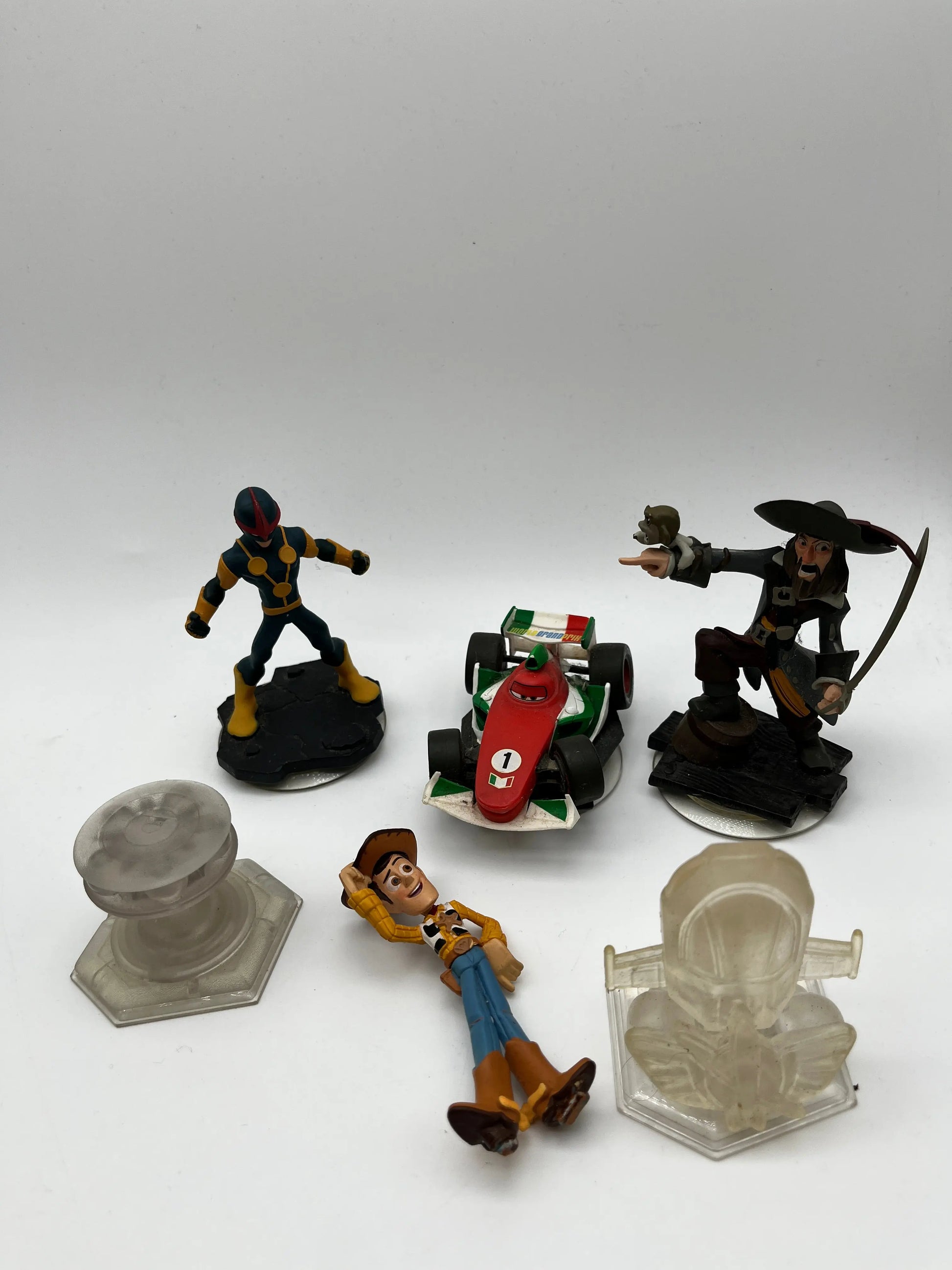 Disney Infinity Video Game Lot - With Game Base & Xbox Disc FRENLY BRICKS - Open 7 Days