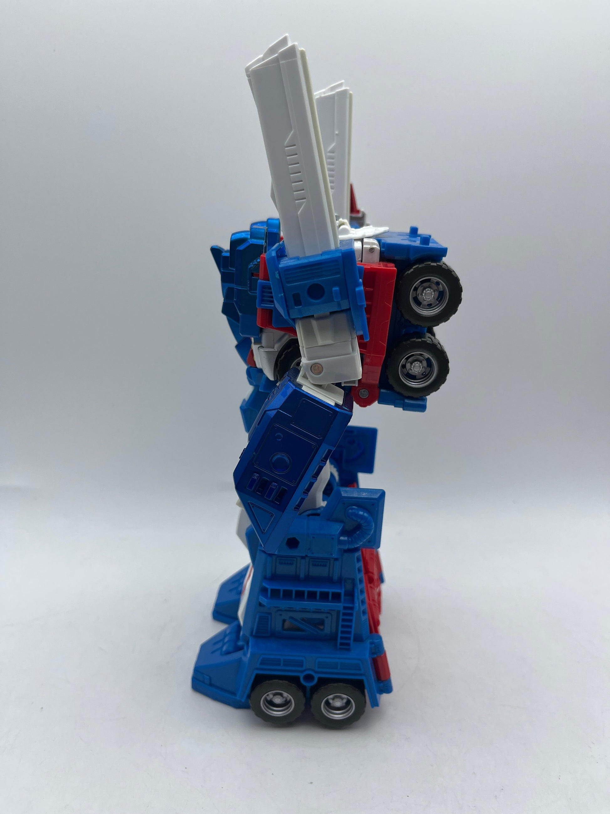 Transformers Generations Combiner Leader Class ULTRA MAGNUS +combinedshipping FRENLY BRICKS - Open 7 Days