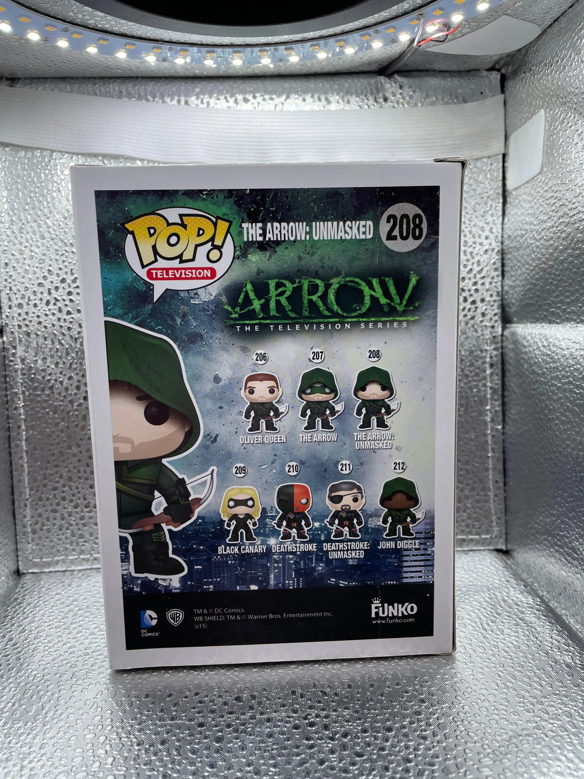 NEW Funko POP (TV series) THE ARROW: Unmasked #208 ~2015 Summer Convention Excl. FRENLY BRICKS - Open 7 Days