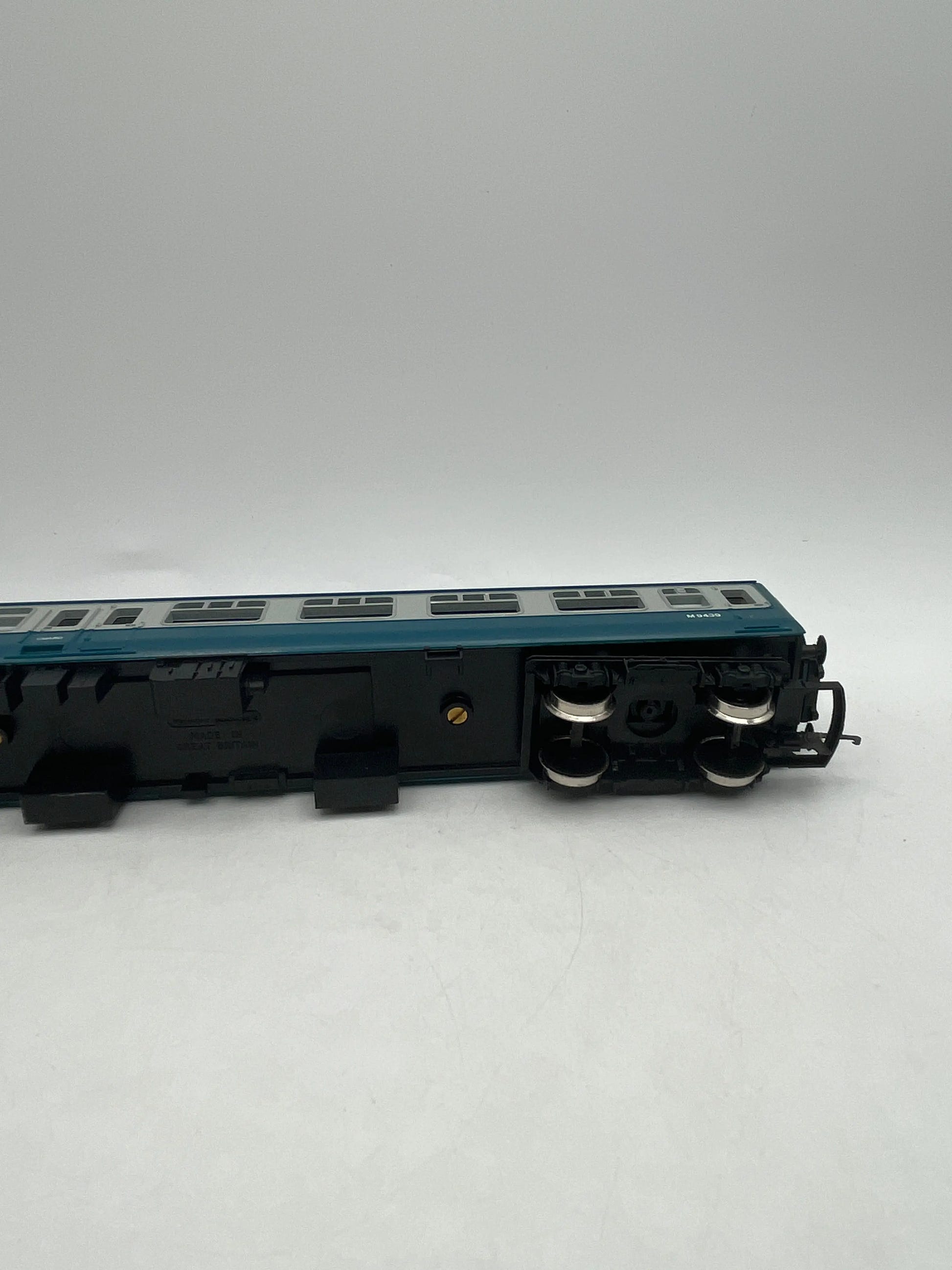 Hornby R751 Class 37 Diesel Locomotive OO Gauge British Rail Blue 37 130 8H22 FRENLY BRICKS - Open 7 Days image 10