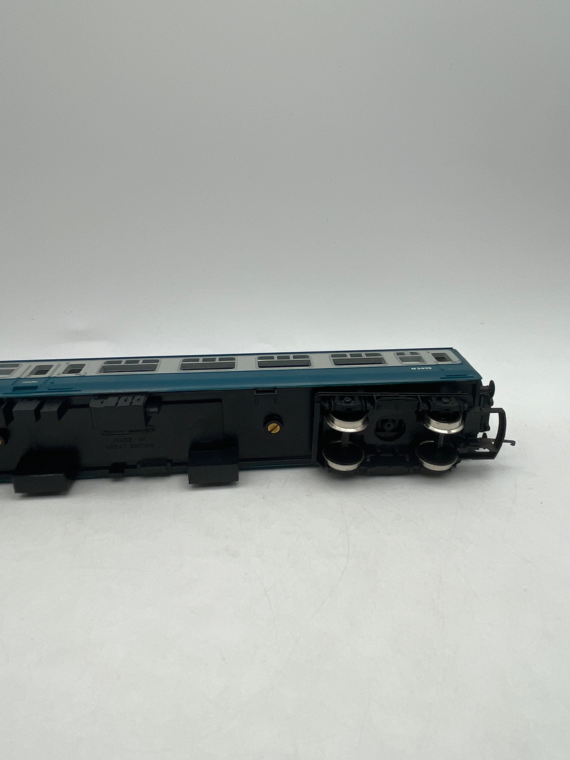 Hornby R751 Class 37 Diesel Locomotive OO Gauge British Rail Blue 37 130 8H22 FRENLY BRICKS - Open 7 Days