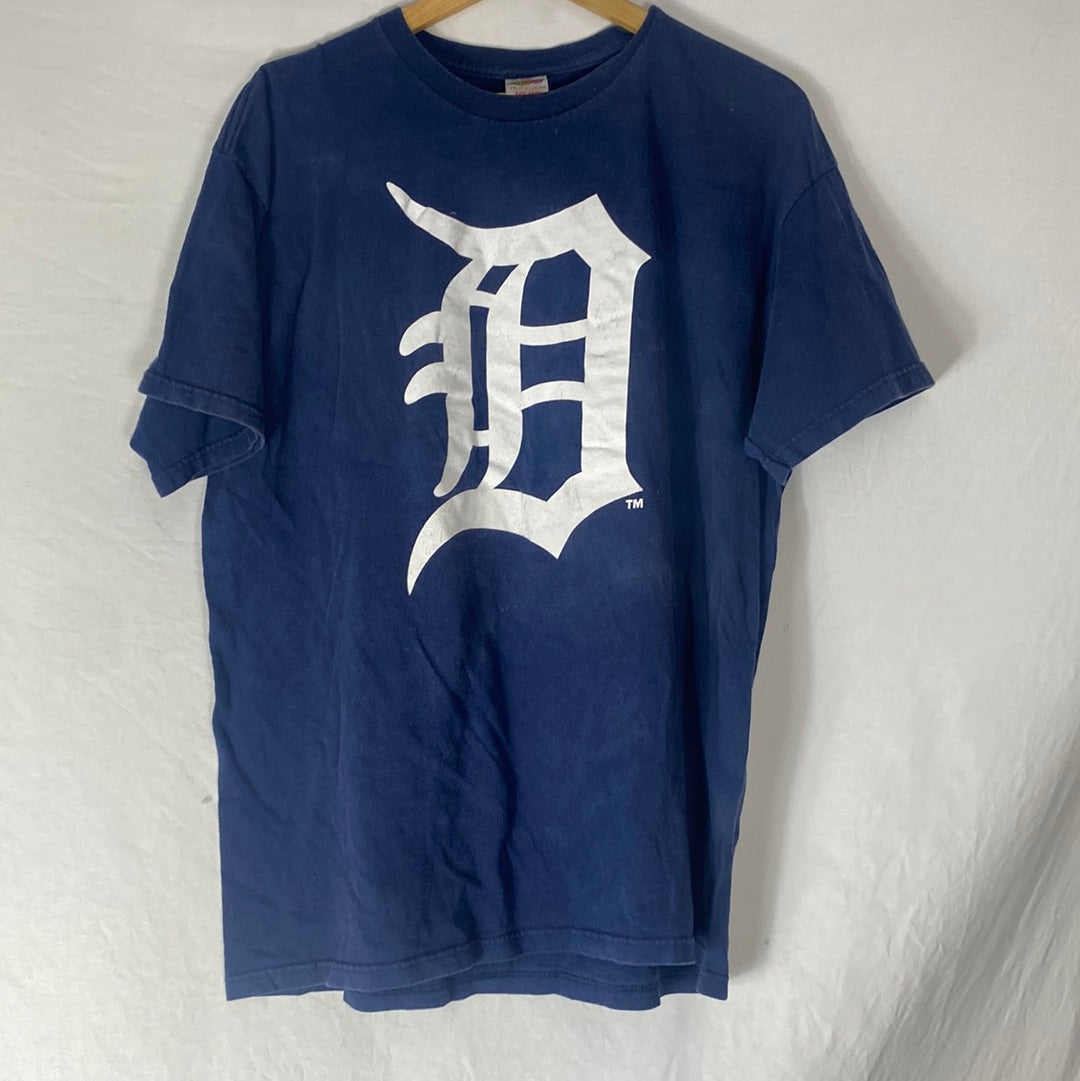 Ye Olde “D” Crew T size Large FRENLY BRICKS - Open 7 Days