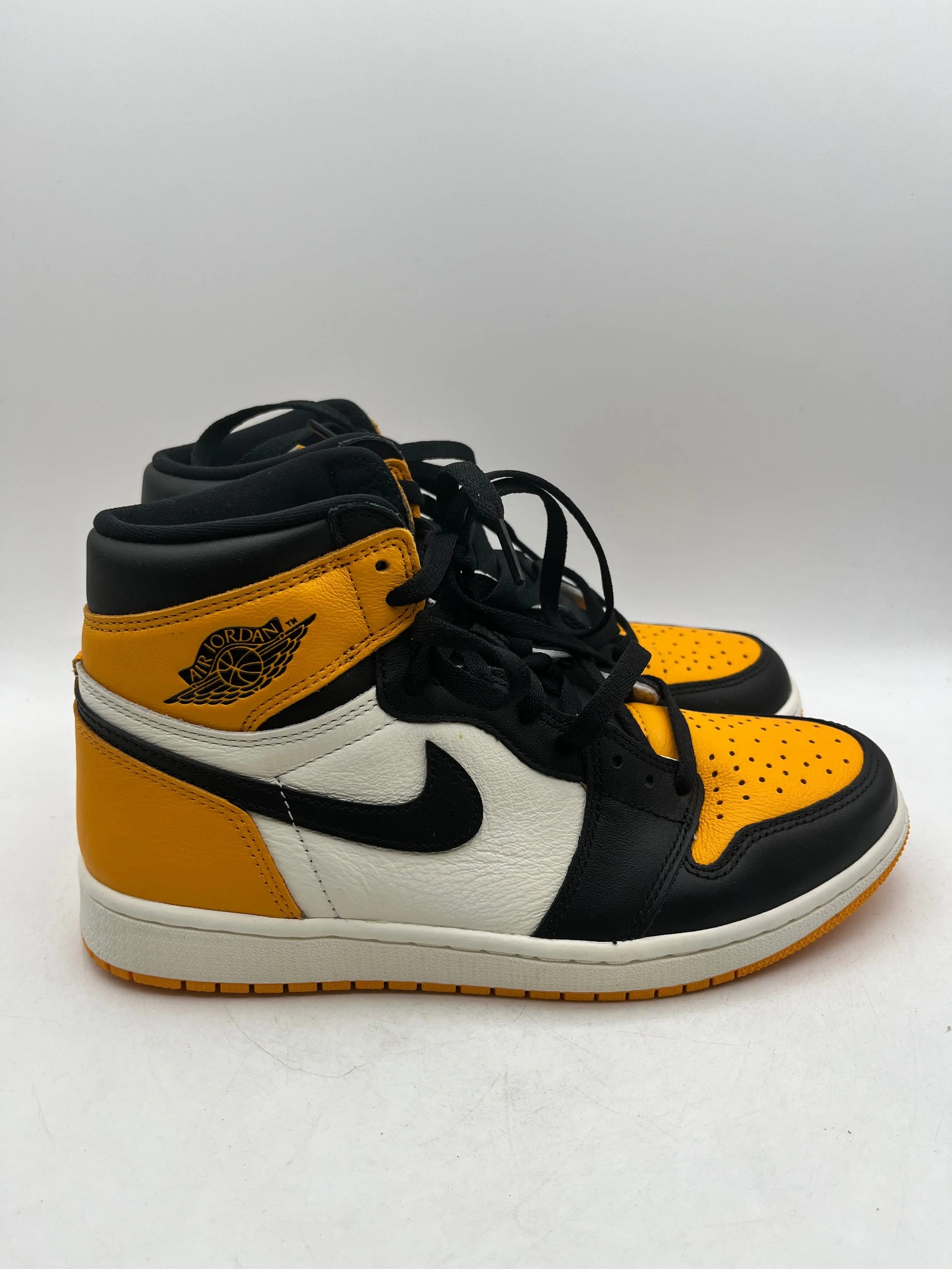 Air Jordan 1 Retro High OG Taxi US 8 - With Box FRENLY BRICKS - Open 7 Days image 1