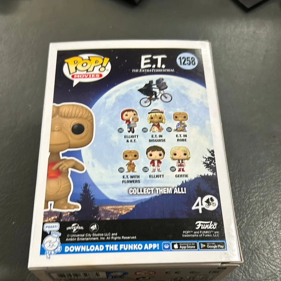 E.T. the Extra-Terrestrial Glow Heart Exclusive Pop! Vinyl Figure #1258 FRENLY BRICKS - Open 7 Days