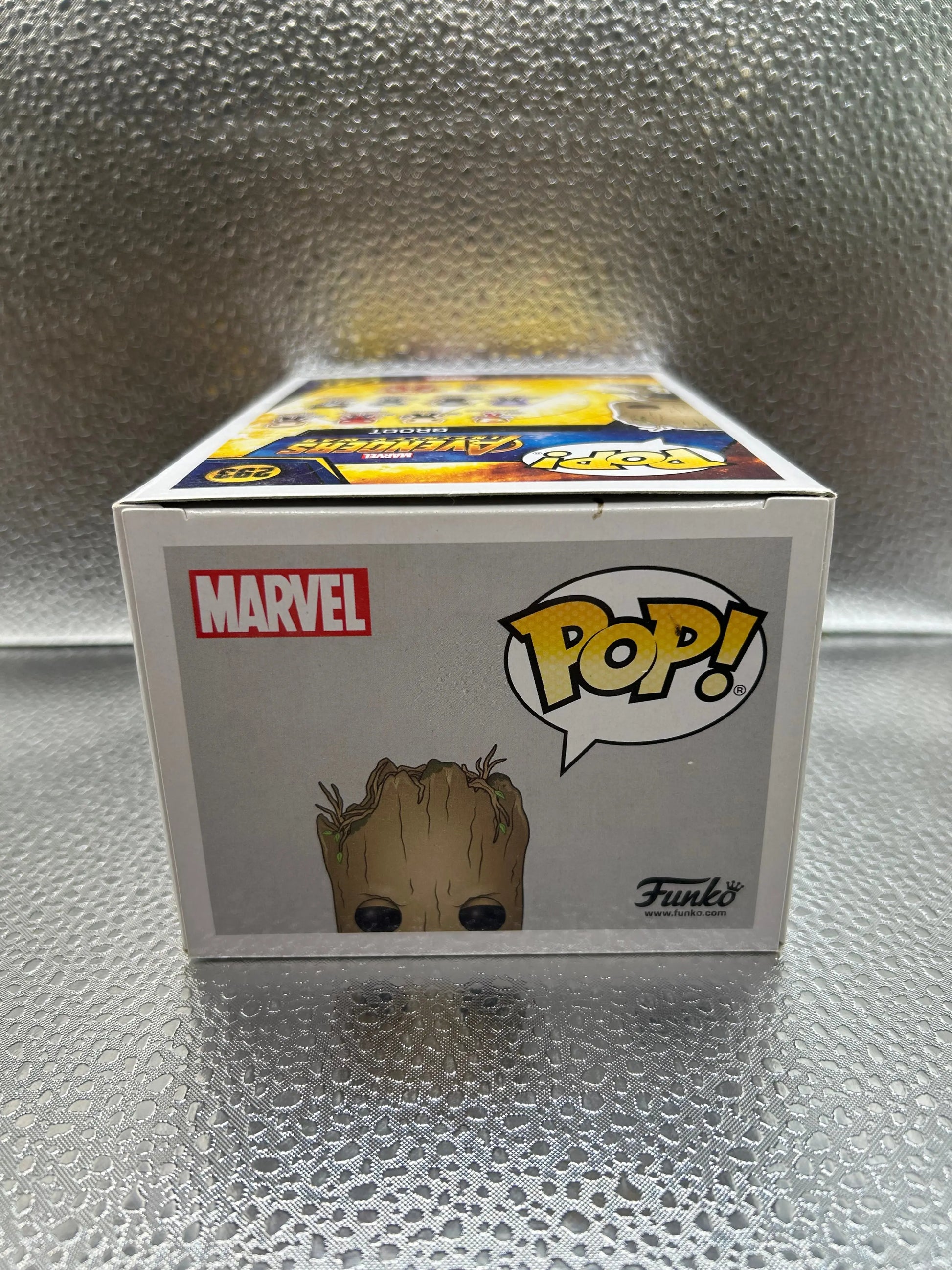 Funko Pop #293 Marvel Avengers Infinity War Groot FRENLY BRICKS - Open 7 Days