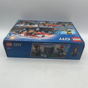 LEGO City: Fire Chief Response Truck (60231) - Sealed Retired Set