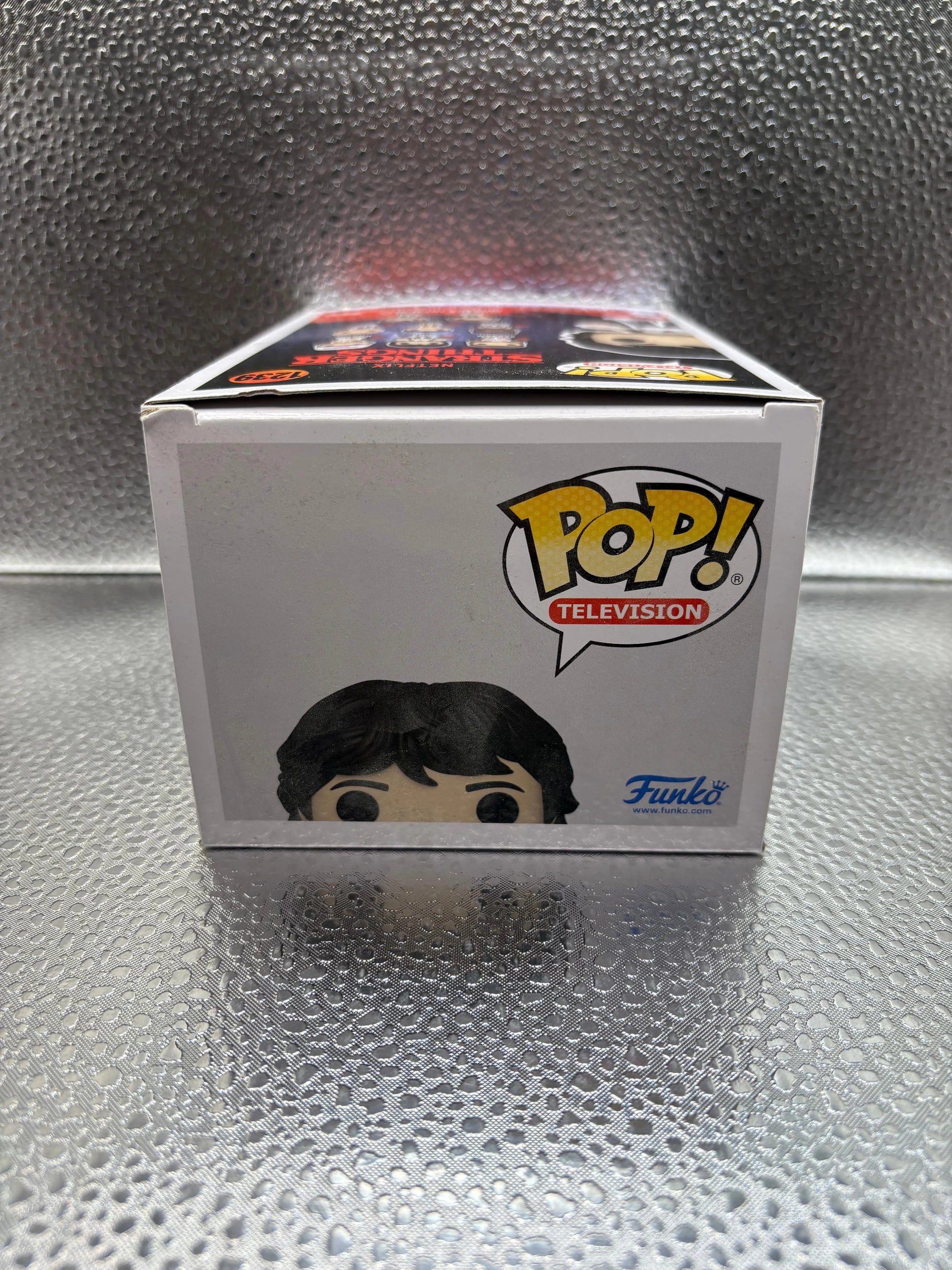 Pop Vinyl #1239 Television Stranger Things Mike FRENLY BRICKS - Open 7 Days