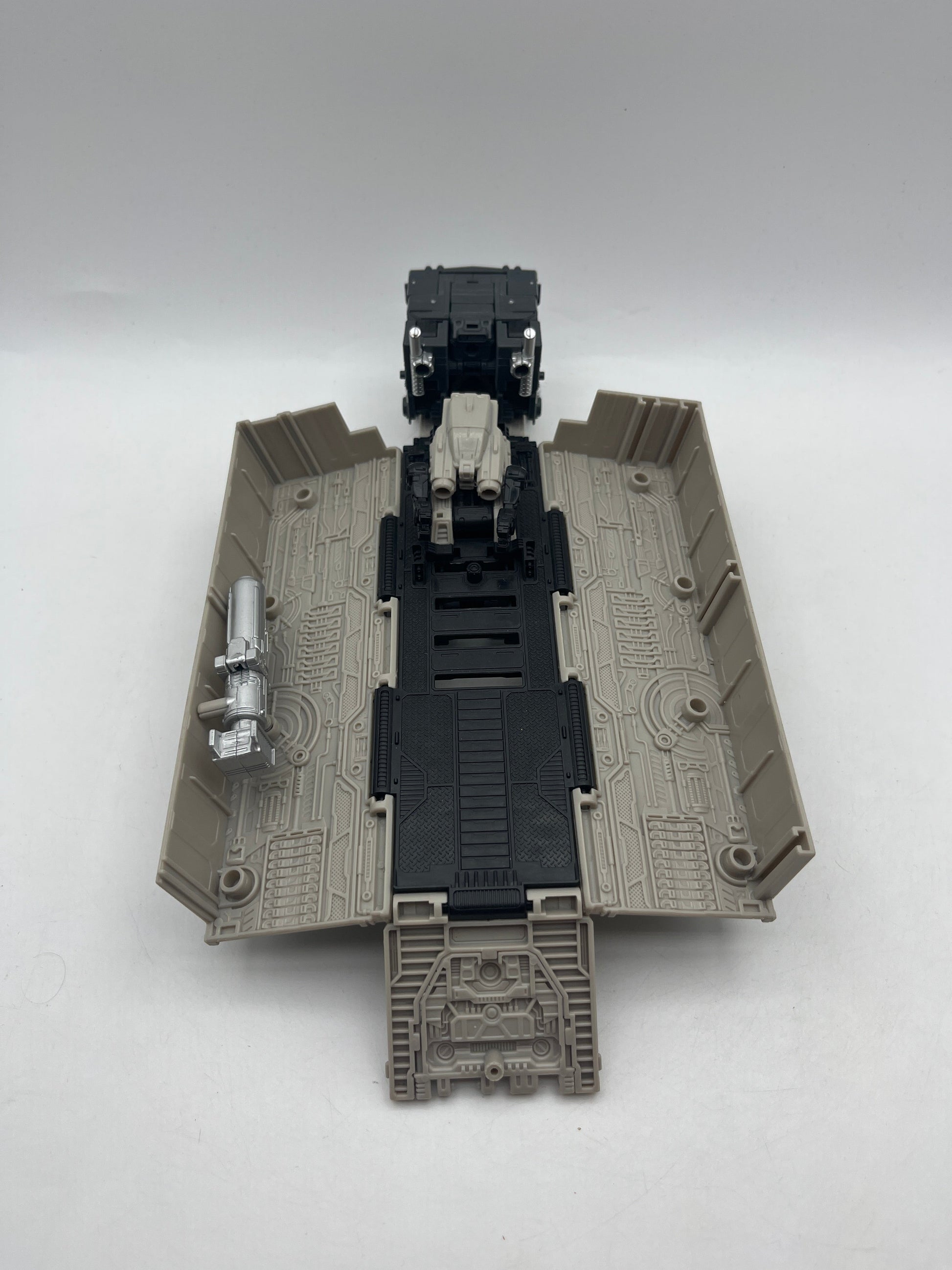 Transformers Earthrise Leader Alternate Universe Optimus Prime Exclusive WFC FRENLY BRICKS - Open 7 Days