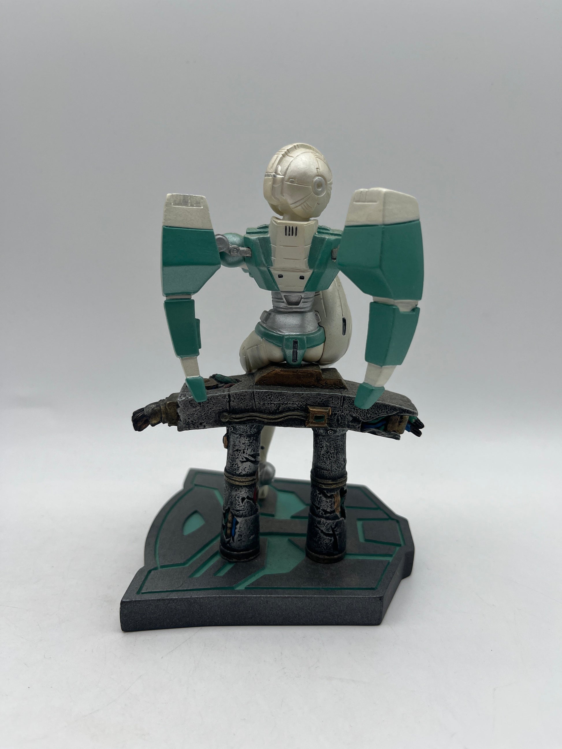 Palisades Toys - Transformers "Paradron Medic" Mini Polystone Statue No. 76/300 FRENLY BRICKS - Open 7 Days