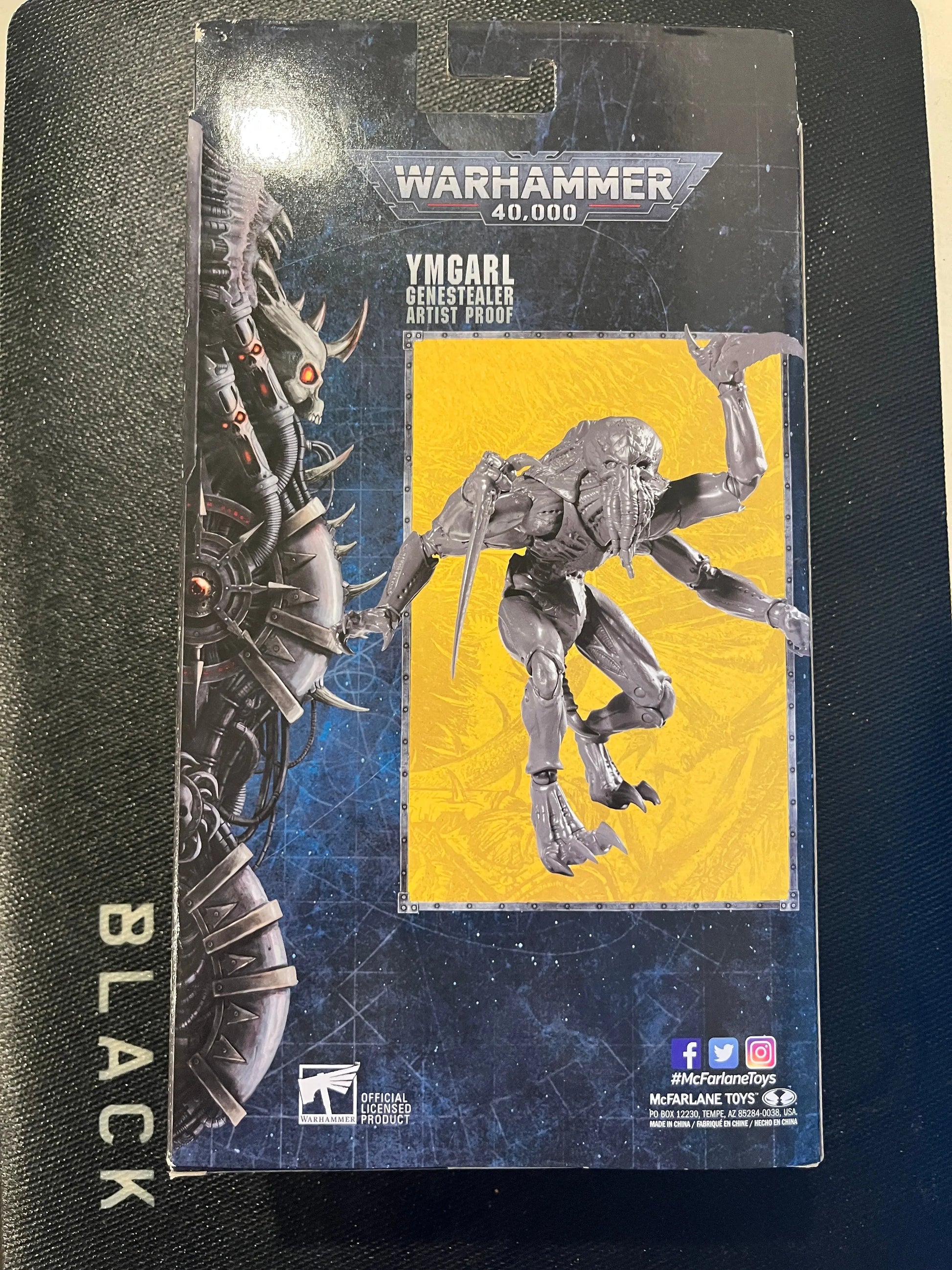 McFarlane Toys Figure Warhammer 40,000 YMGARL GENESTEALER (Artist Proof) FRENLY BRICKS - Open 7 Days
