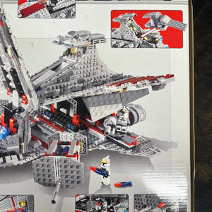 LEGO Star Wars - Venator-Class Republic Attack Cruiser 8039 FRENLY BRICKS - Open 7 Days