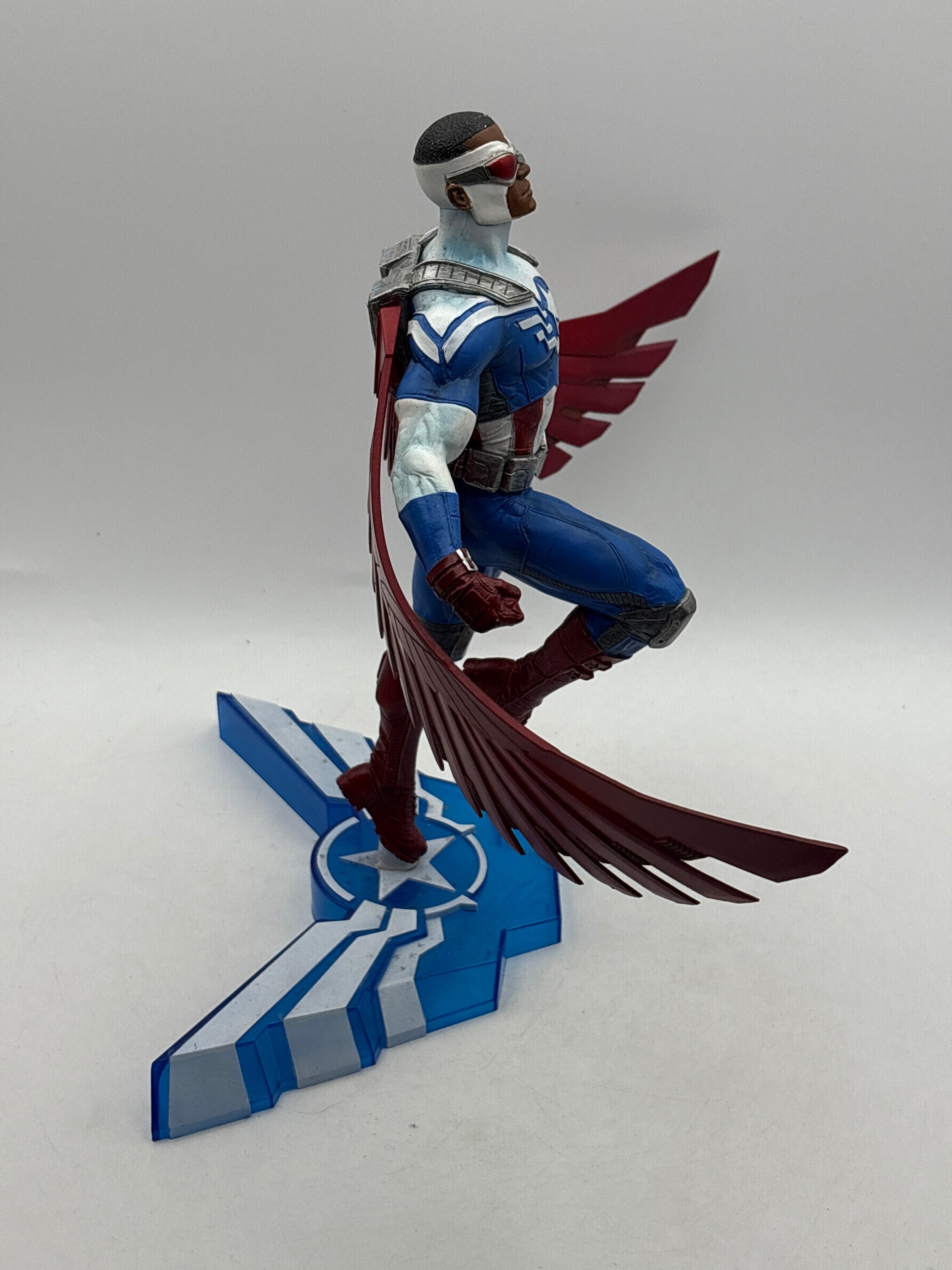 Marvel Gallery Captain America Sam PVC Figure Statue Loose FRENLY BRICKS - Open 7 Days