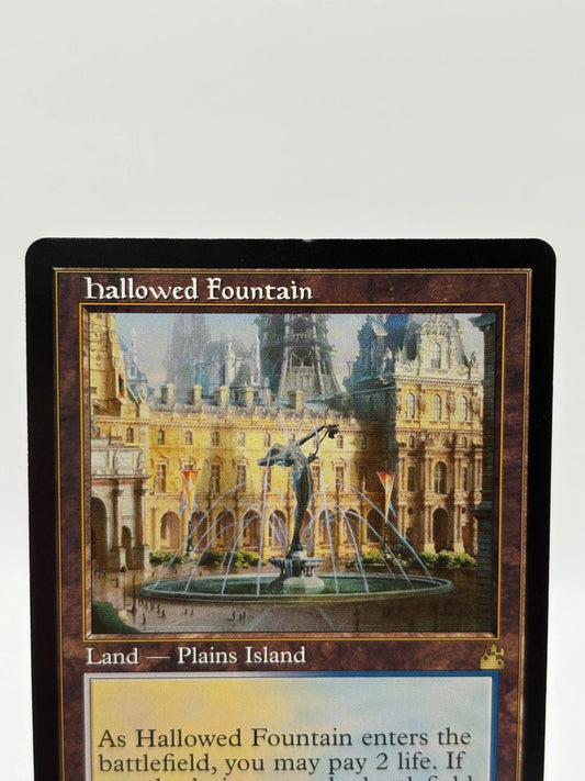 Magic The Gathering - Hallowed Fountain Retro Frame #404 Ravnica Remastered LP FRENLY BRICKS - Open 7 Days