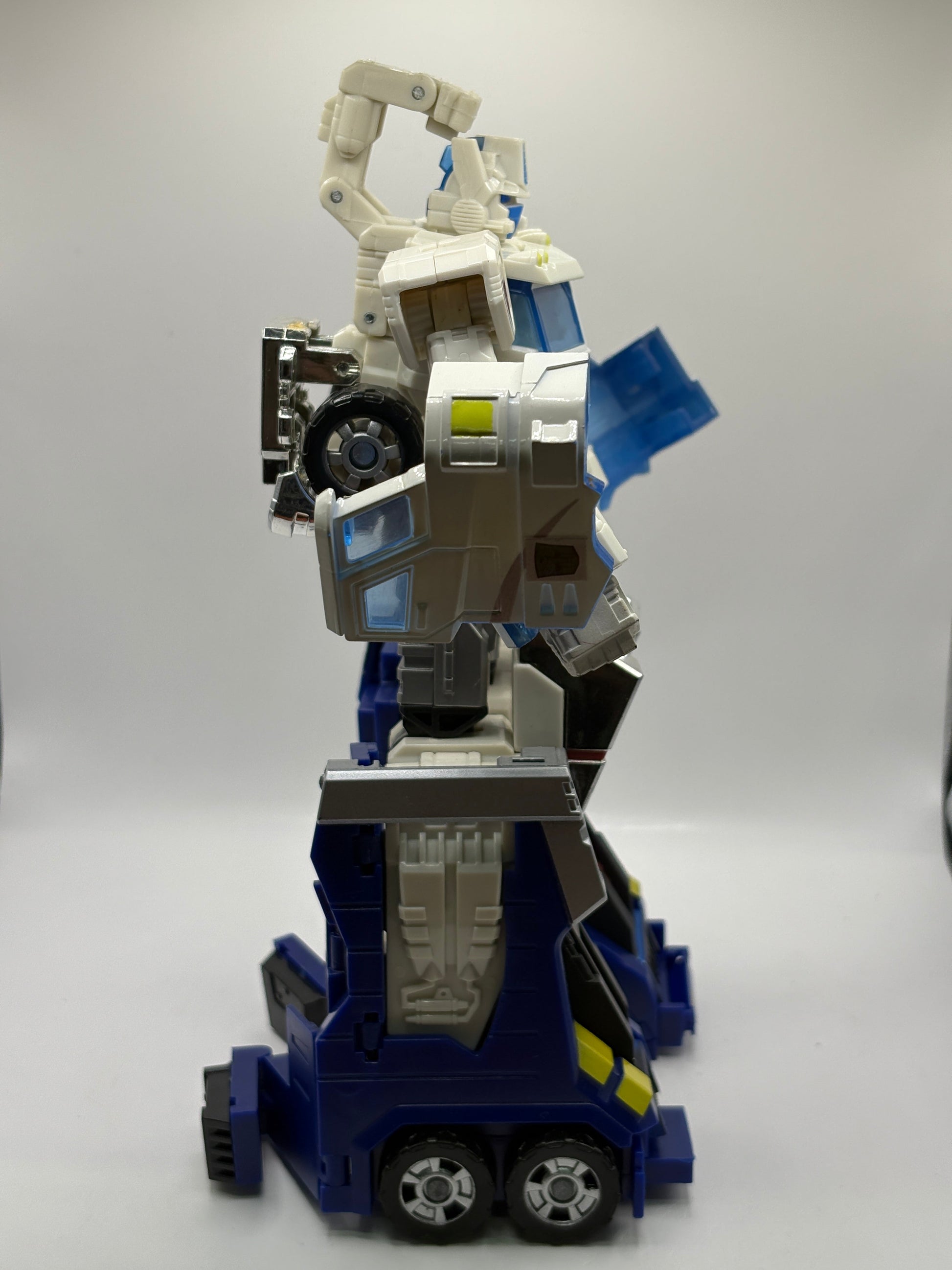 2007 Transformers Classics Ultra Magnus Action Figure Repaint FRENLY BRICKS - Open 7 Days