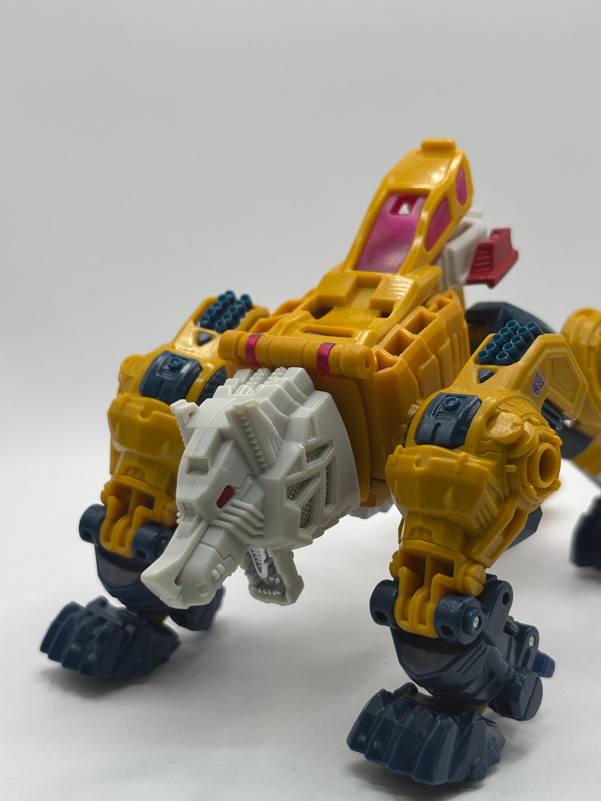 Transformers 2021 Generations Retro Headmasters Weirdwolf Action Figure FRENLY BRICKS - Open 7 Days