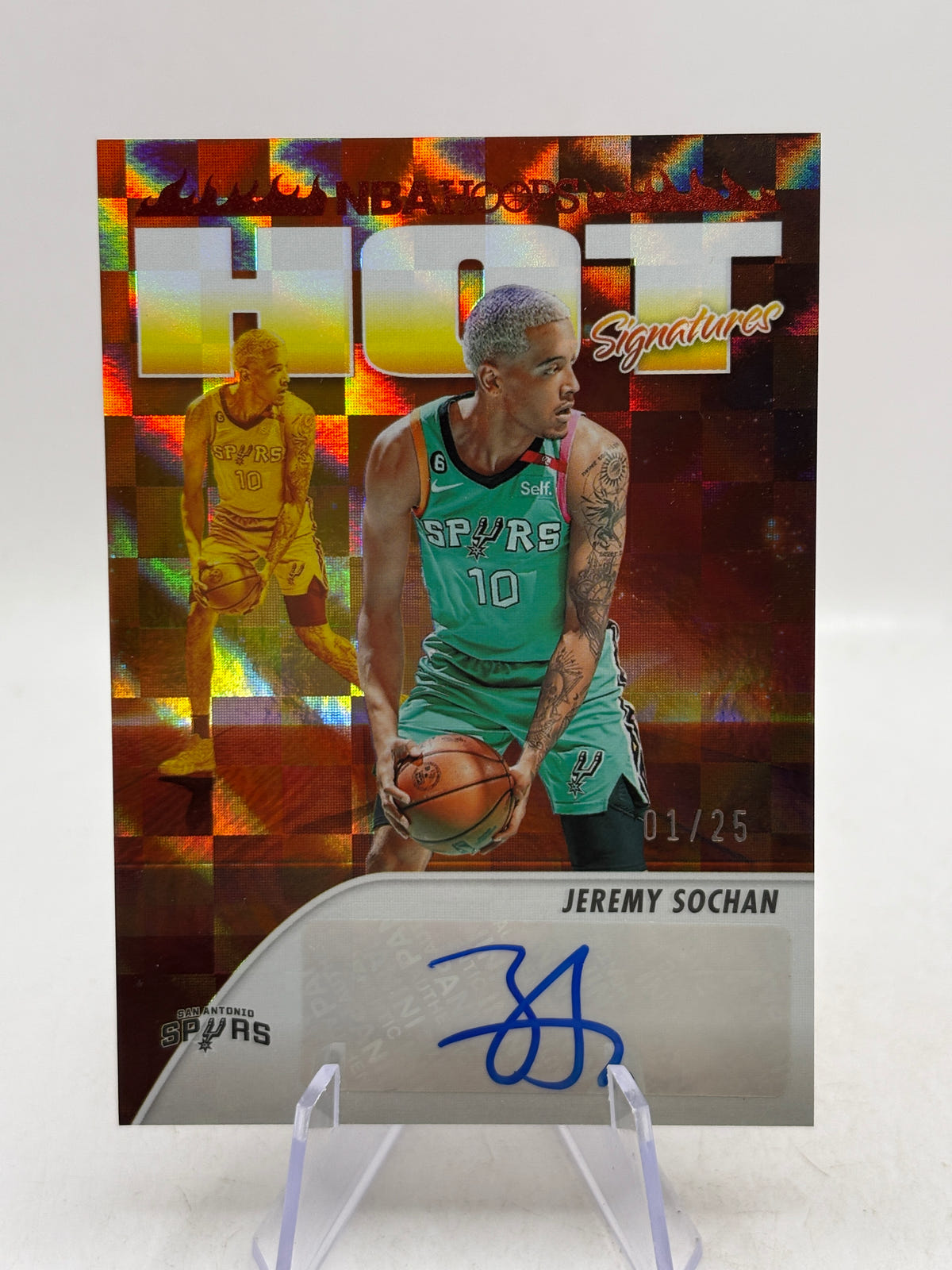 2023-24 Panini Hoops Hot Signatures #HS-SOC Jeremy Sochan 01/25 Auto image 1