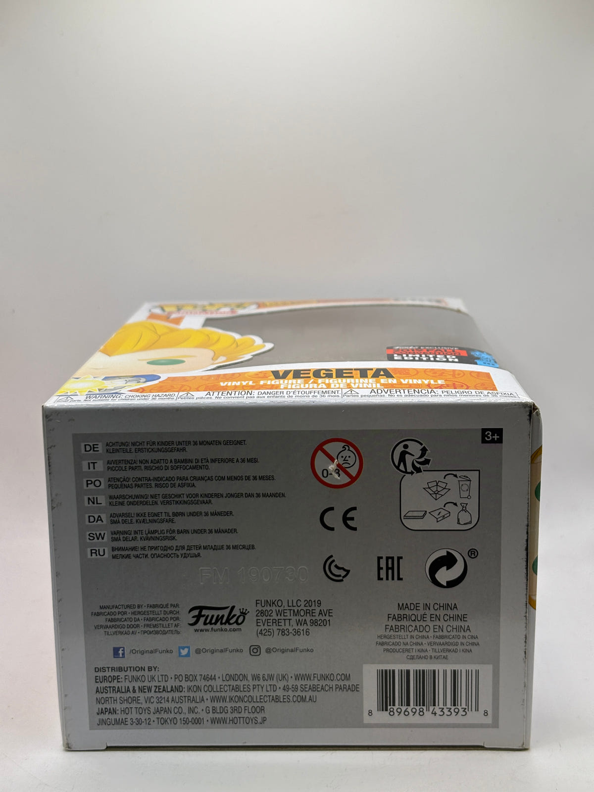 Funko POP! Animation Dragon Ball Z #669 Vegeta 2019 Fall Convention image 6