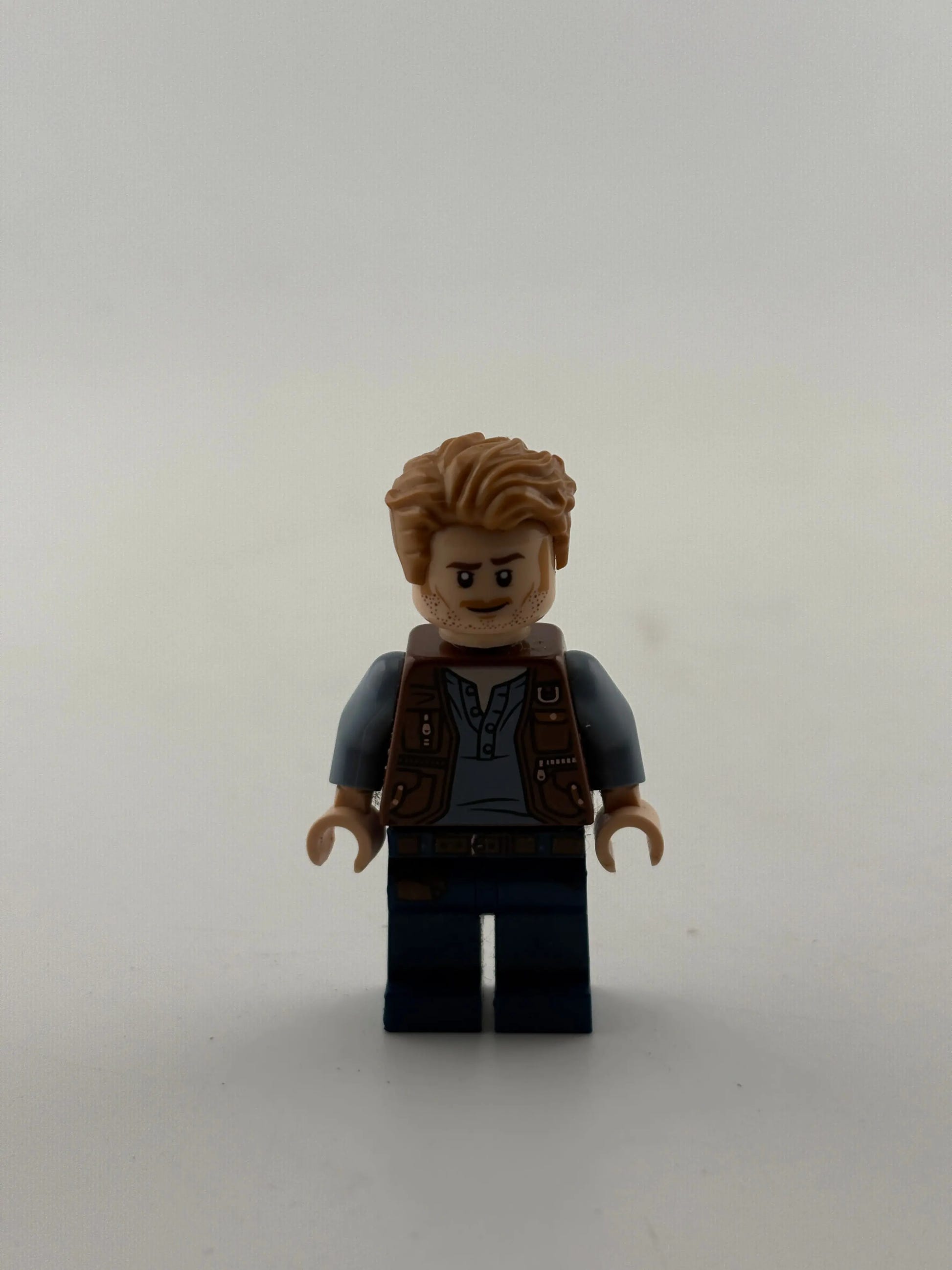 LEGO® Jurassic World Owen Grady Minifigure 75935 75934 75930 75926 jw023 Minifig FRENLY BRICKS - Open 7 Days image 1