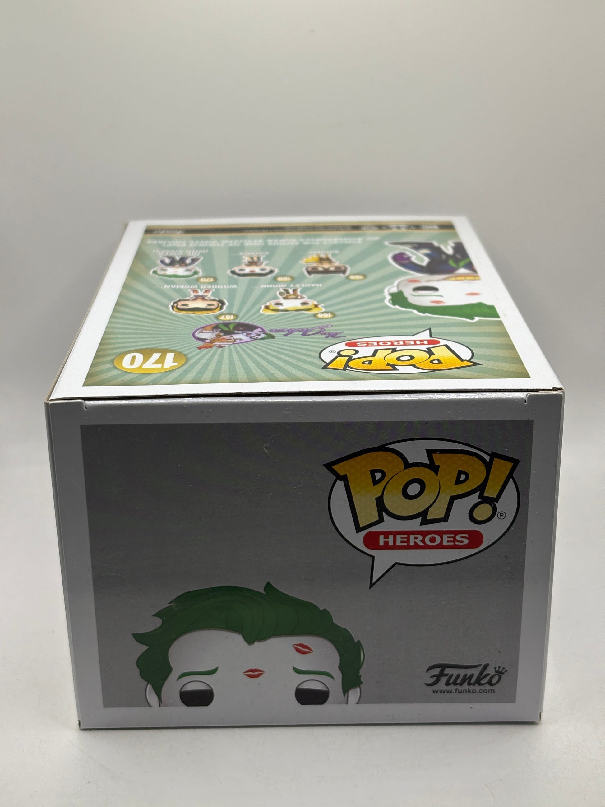 Funko POP! Heroes DC Bombshells #170 The Joker with Kisses Chase Hot Topic, photo 5 image 5